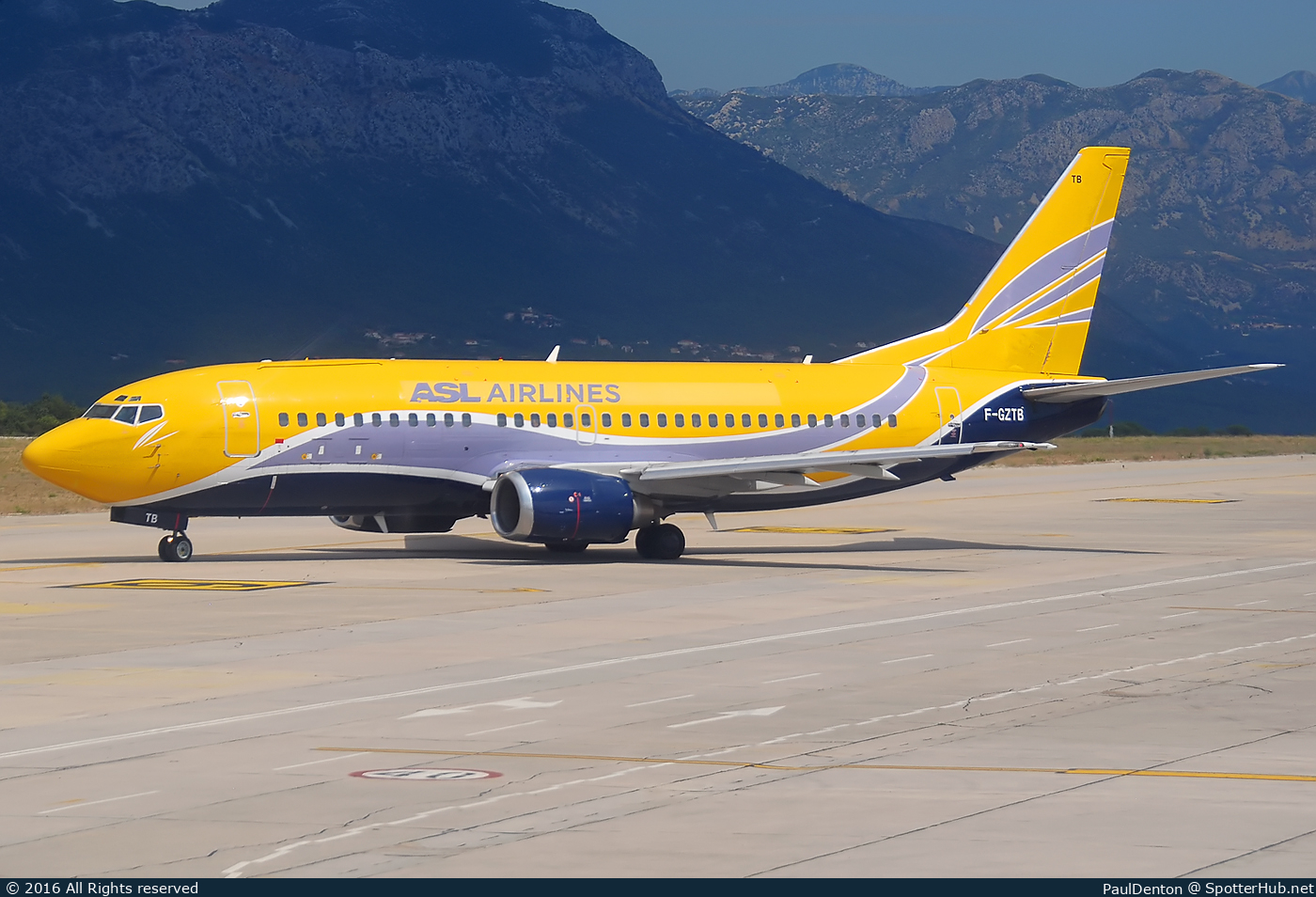 Photo of F-GZTB - Boeing 737-33V(QC) at Ruđer Bošković