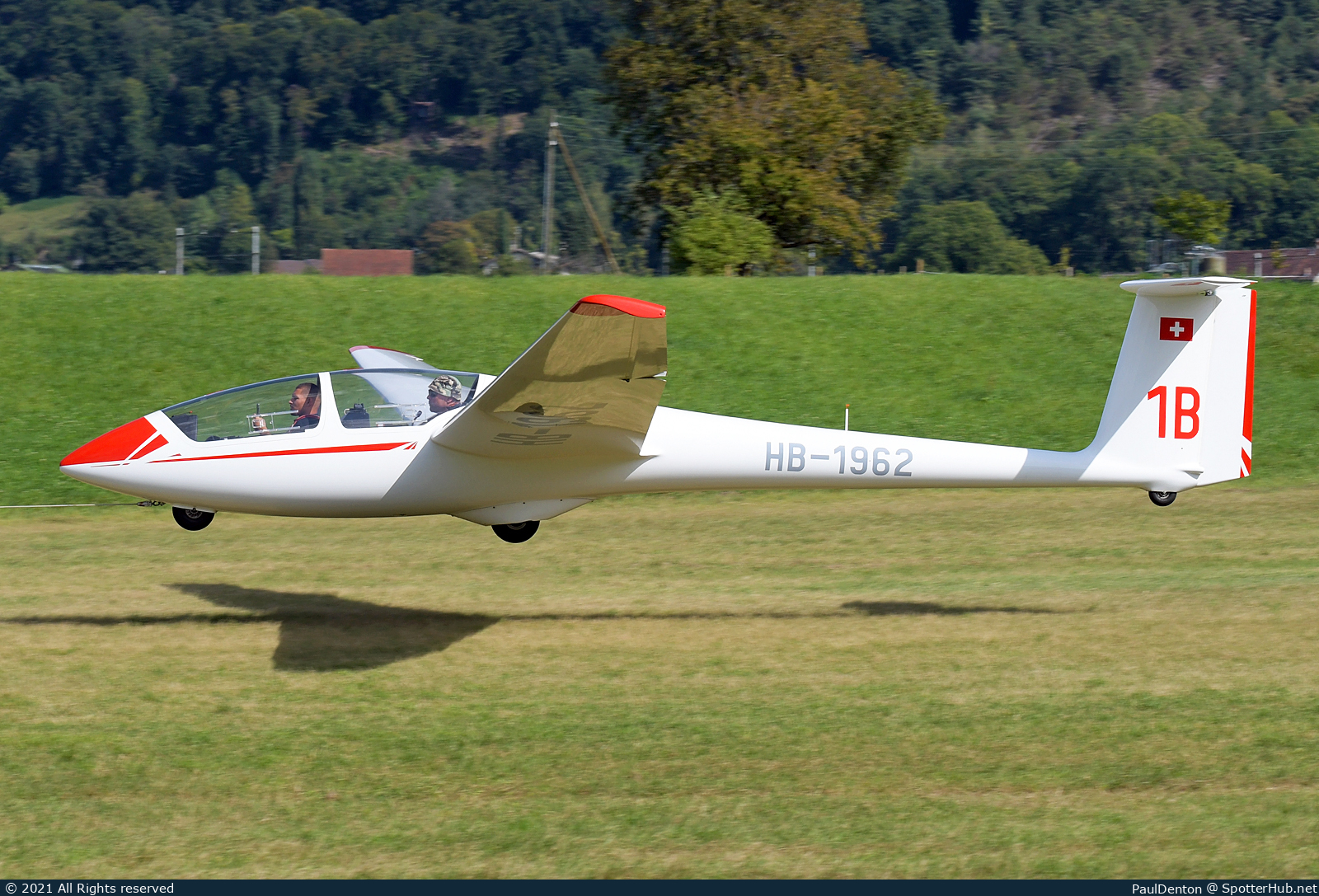 Photo of HB-1962 - Schleicher ASK 21 operated by Groupement de vol à voile "Les Martinets"