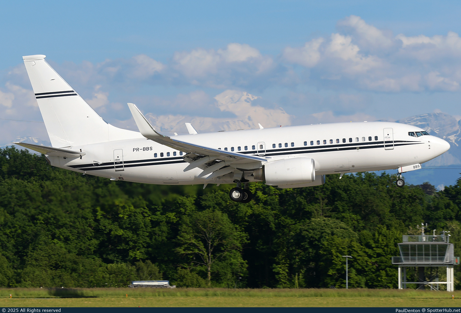 Photo of PR-BBS - Boeing 737-7BC(BBJ) operated by Private