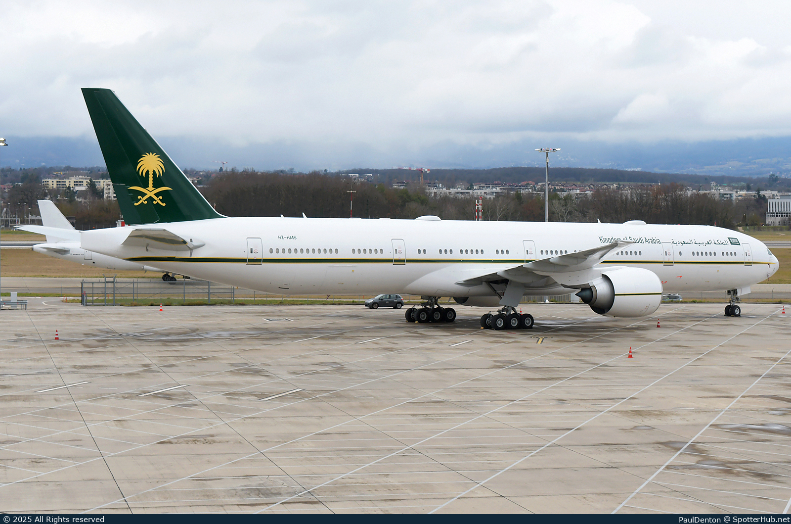 Photo of HZ-HM5 - Boeing 777-3FG(ER) operated by Government of Saudi Arabia