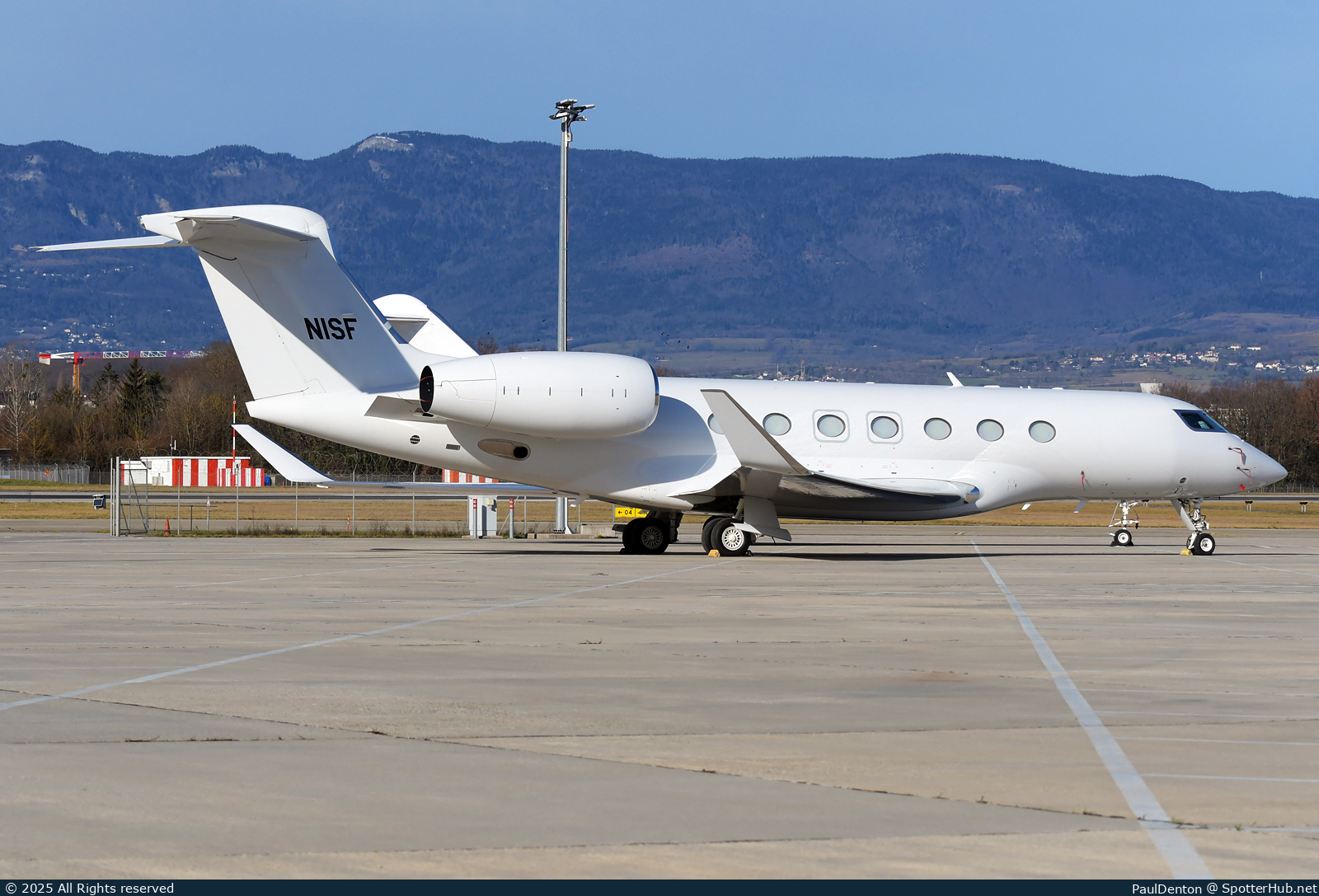 Photo of N1SF - Gulfstream G600 operated by Private