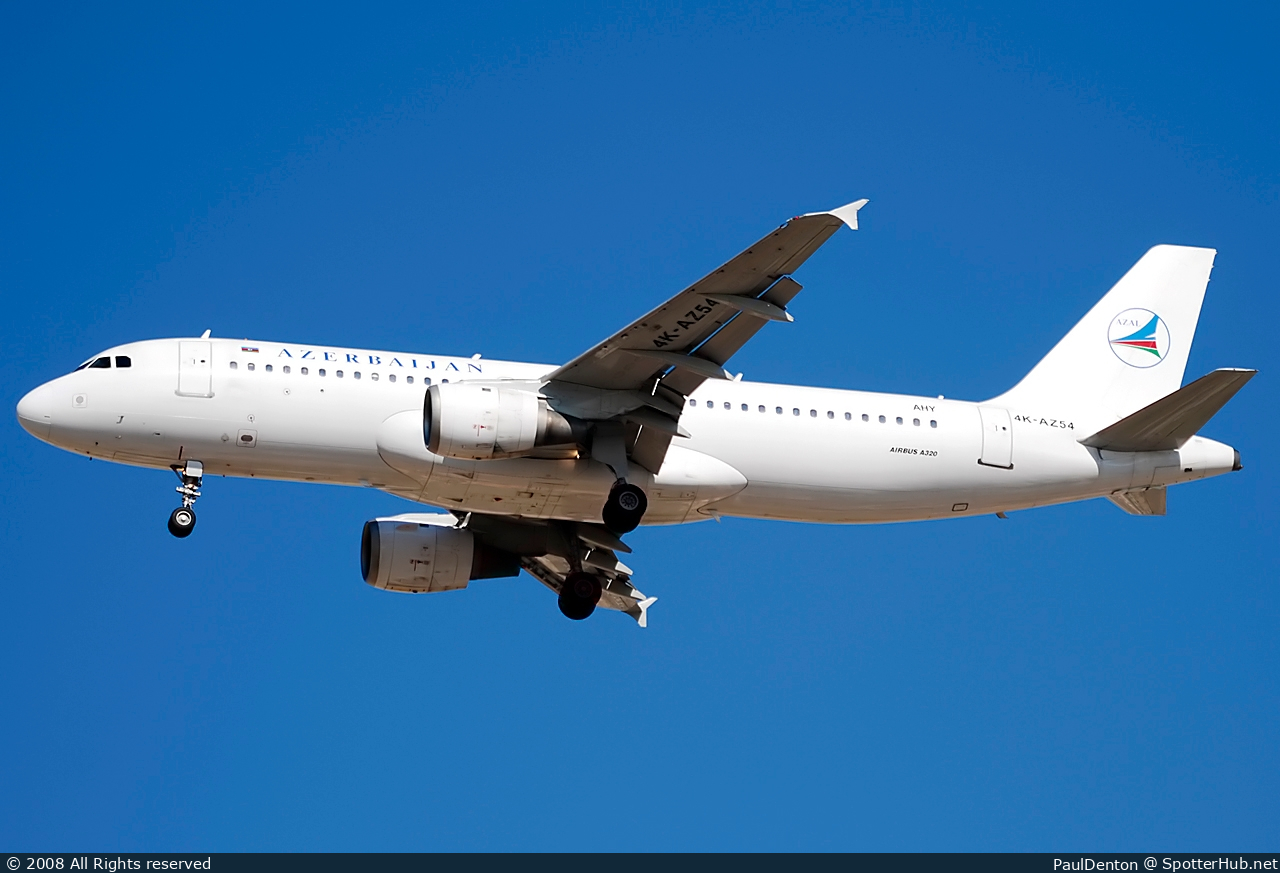 Photo of 4K-AZ54 - Airbus A320-212 operated by Azerbaijan Airlines
