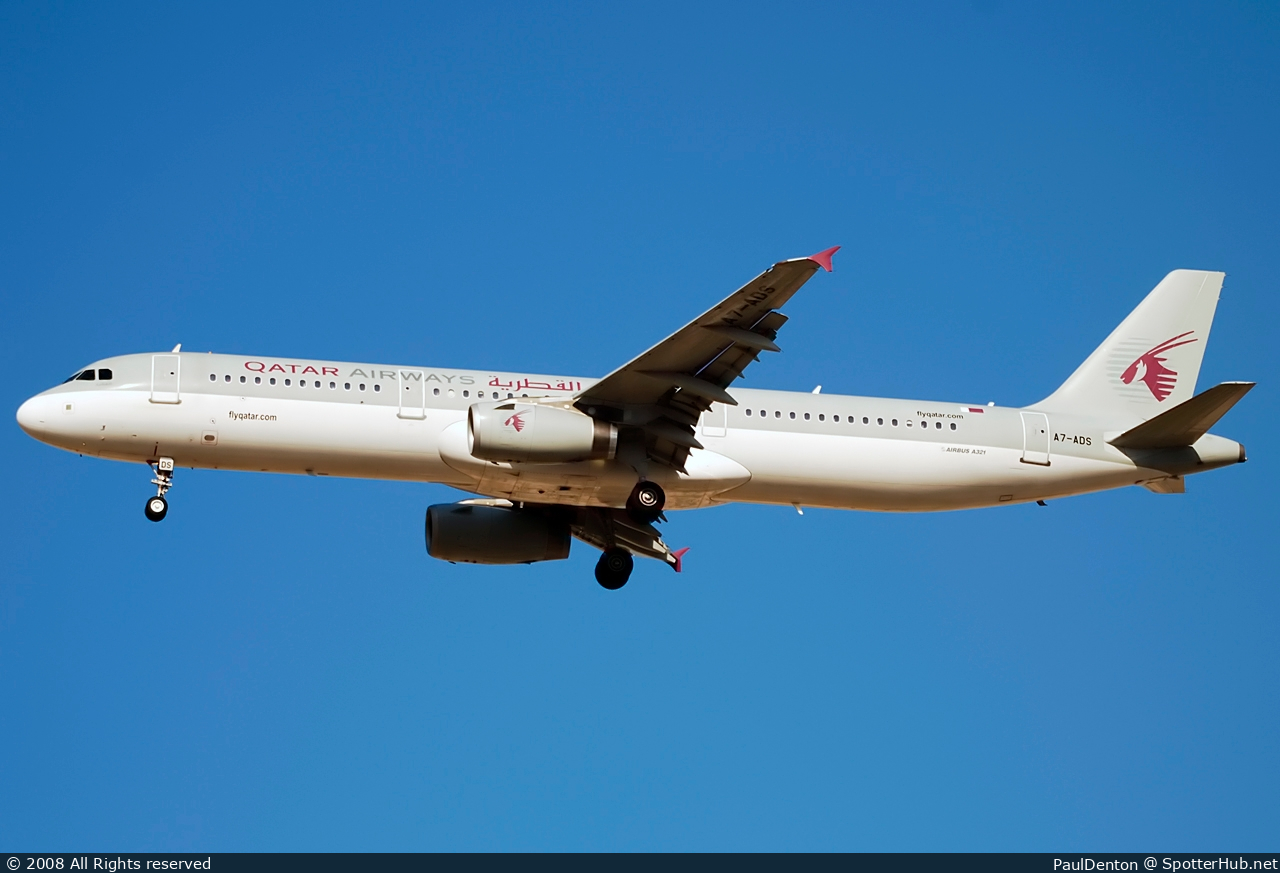 Photo of A7-ADS - Airbus A321-231 operated by Qatar Airways