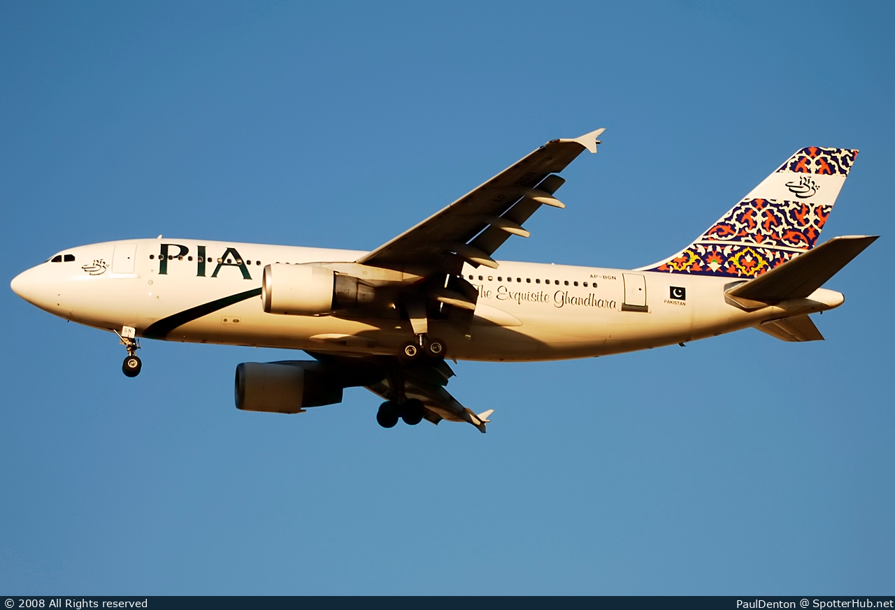 Photo of AP-BGN - Airbus A310-324 operated by PIA Pakistan International Airlines