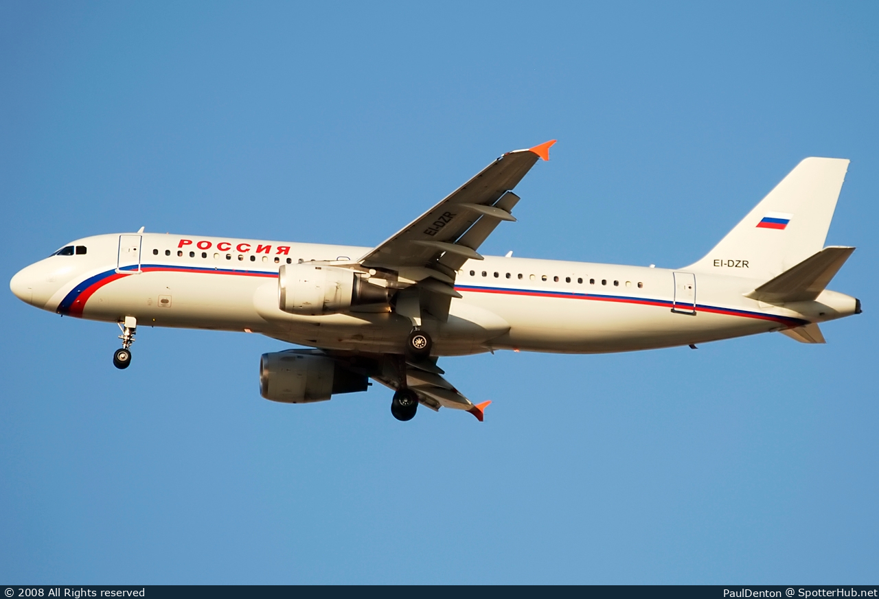 Photo of EI-DZR - Airbus A320-212 operated by Rossiya Airlines