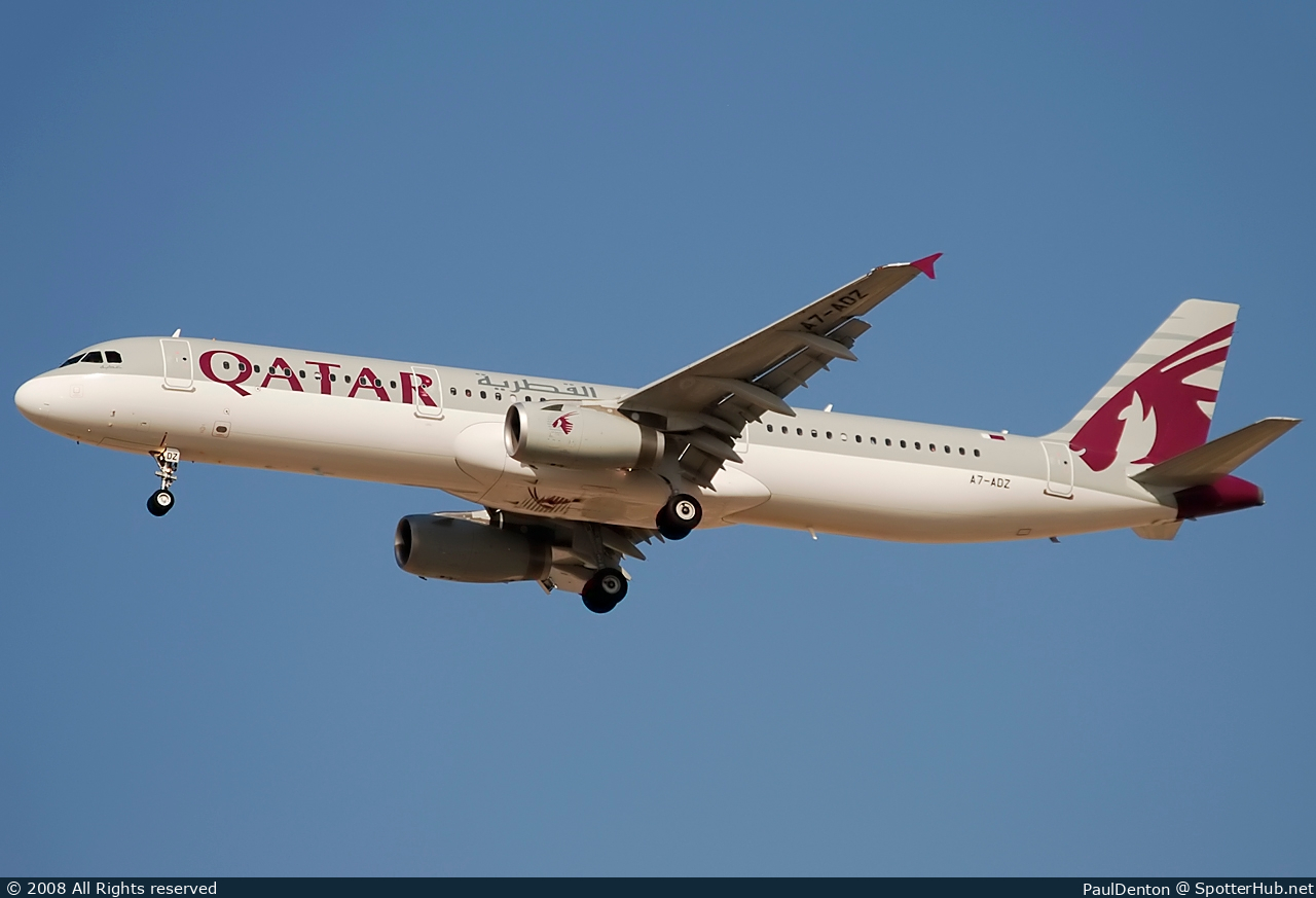 Photo of A7-ADZ - Airbus A321-231 operated by Qatar Airways