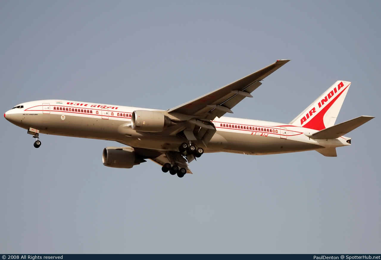 Photo of VT-AIJ - Boeing 777-222(ER) operated by Air India