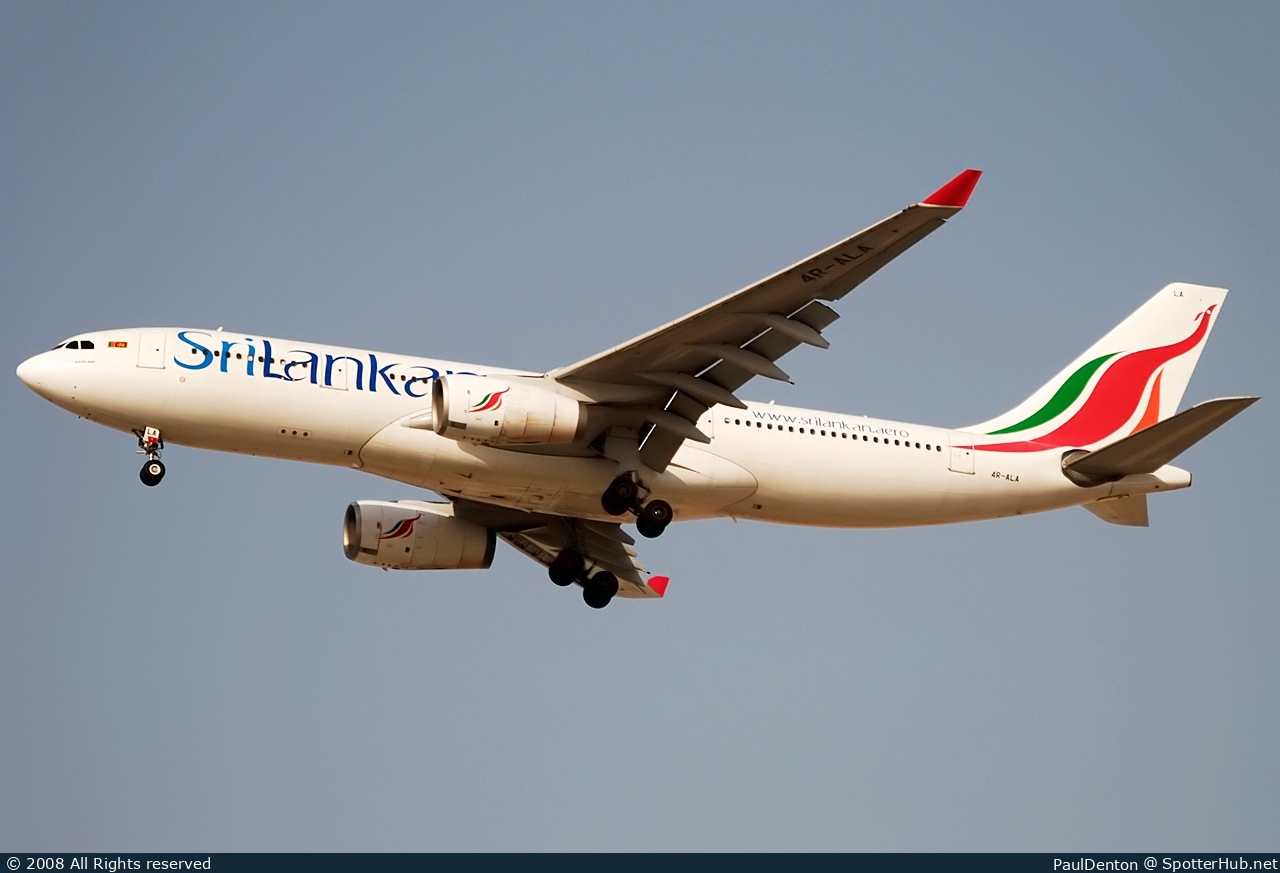 Photo of 4R-ALA - Airbus A330-243 operated by SriLankan Airlines