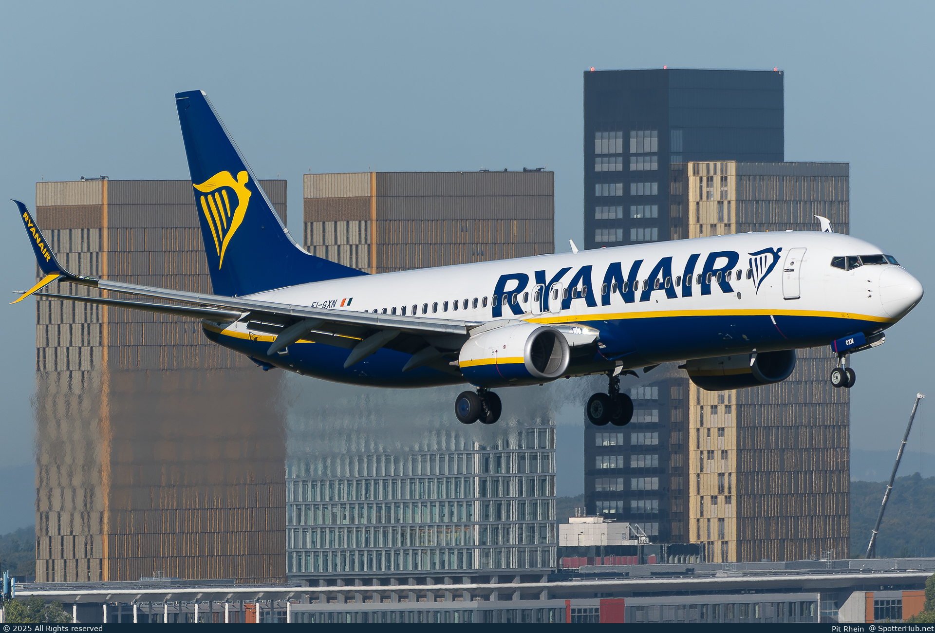 Photo of EI-GXN - Boeing 737-8AS operated by Ryanair