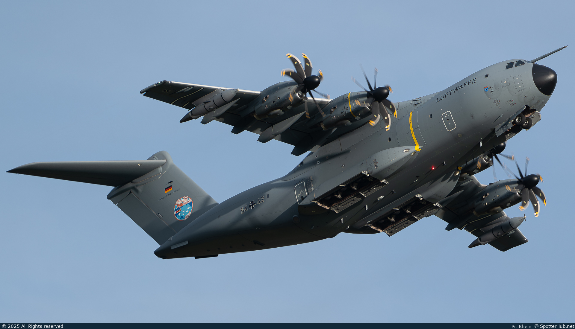 Photo of 54+42 - Airbus A400M Atlas operated by German Air Force