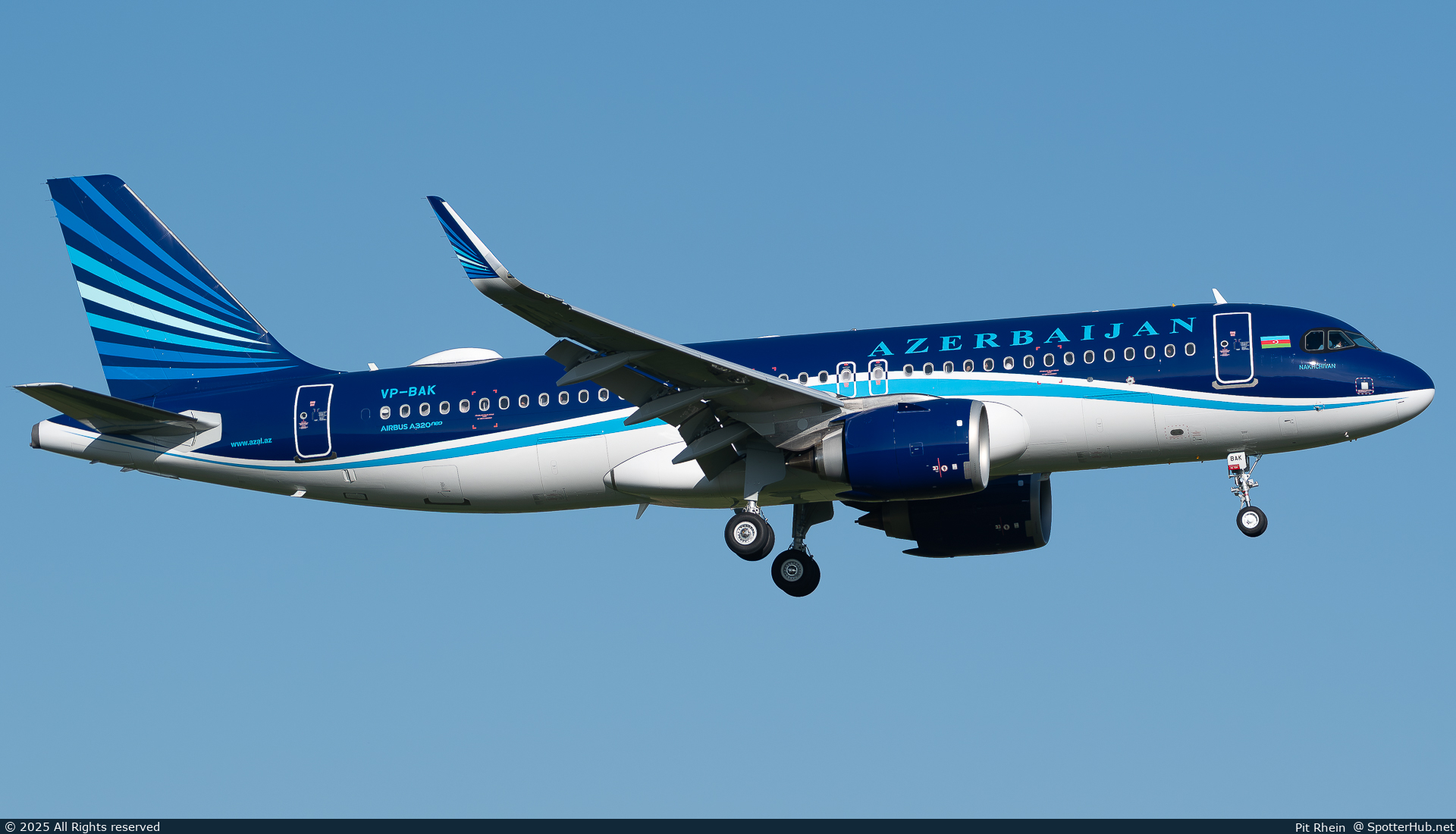 Photo of VP-BAK - Airbus A320-251N operated by Azerbaijan Airlines