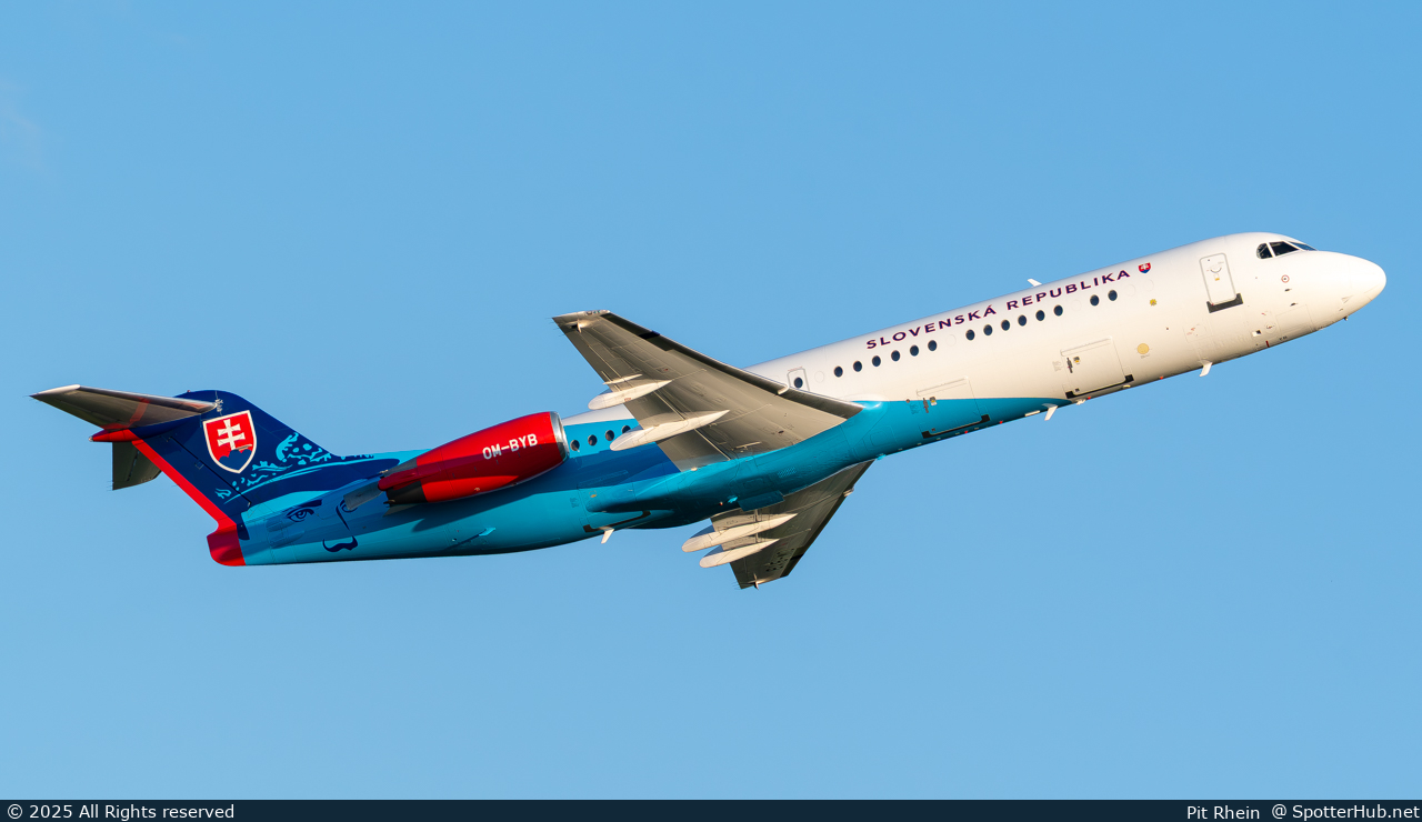 Photo of OM-BYB - Fokker 100 operated by Government of Slovakia