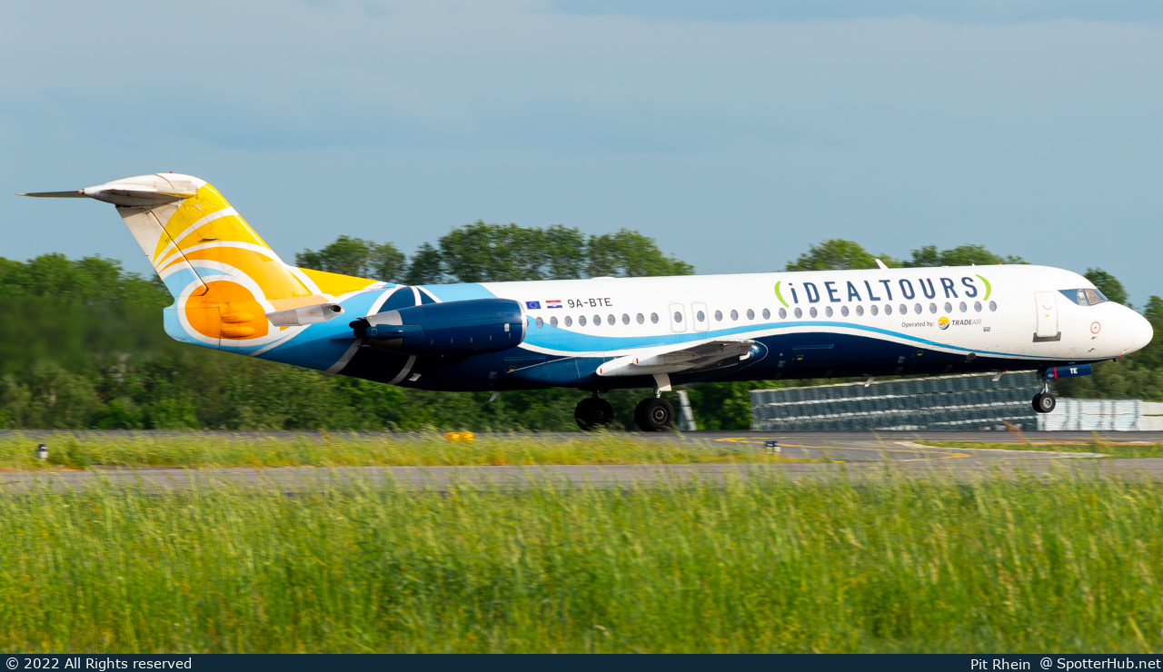 Photo of 9A-BTE - Fokker 100 operated by Croatia Airlines (opb Trade Air)