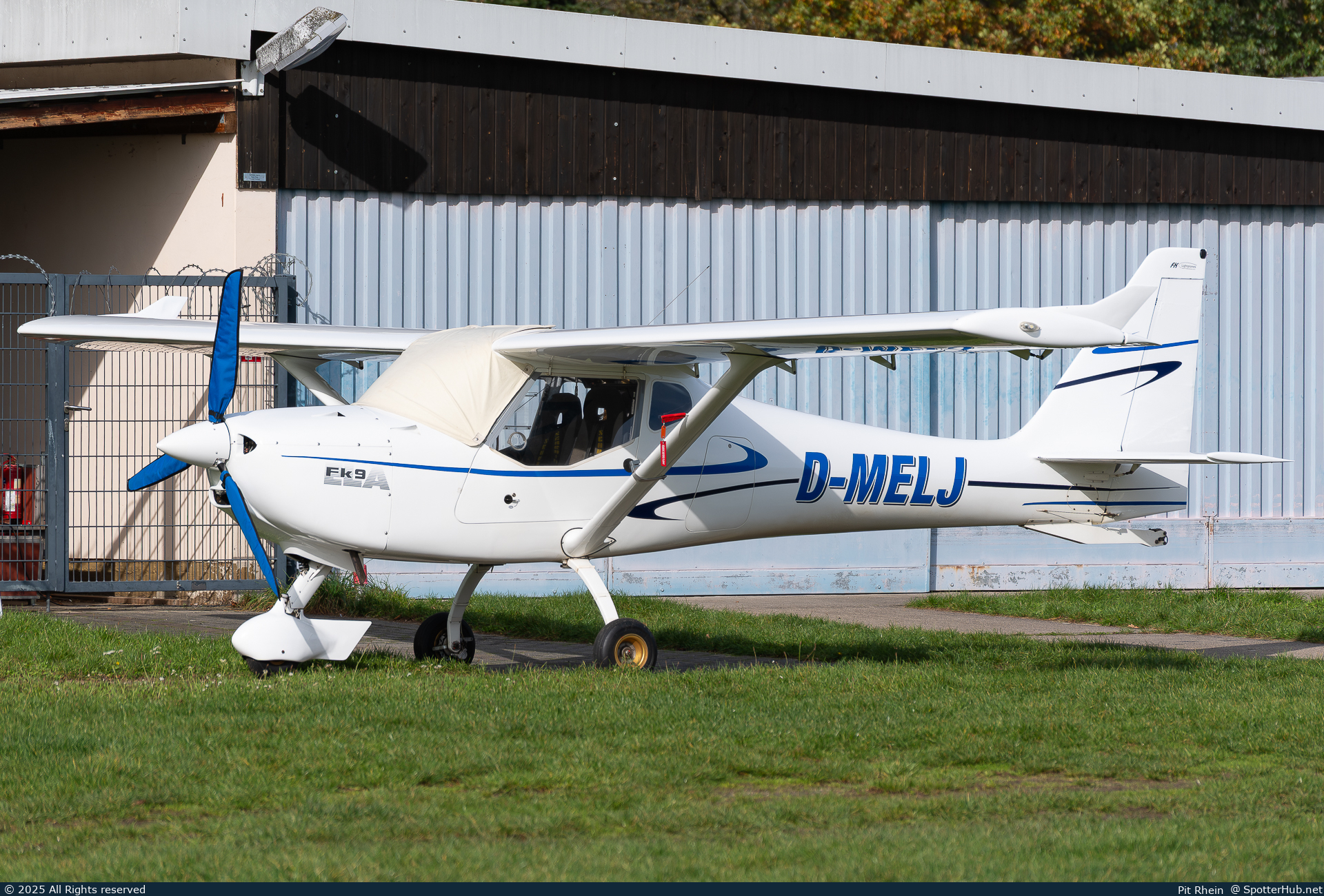 Photo of D-MELJ - FK-Lightplanes FK9 ELA operated by Aeroclub Pirna