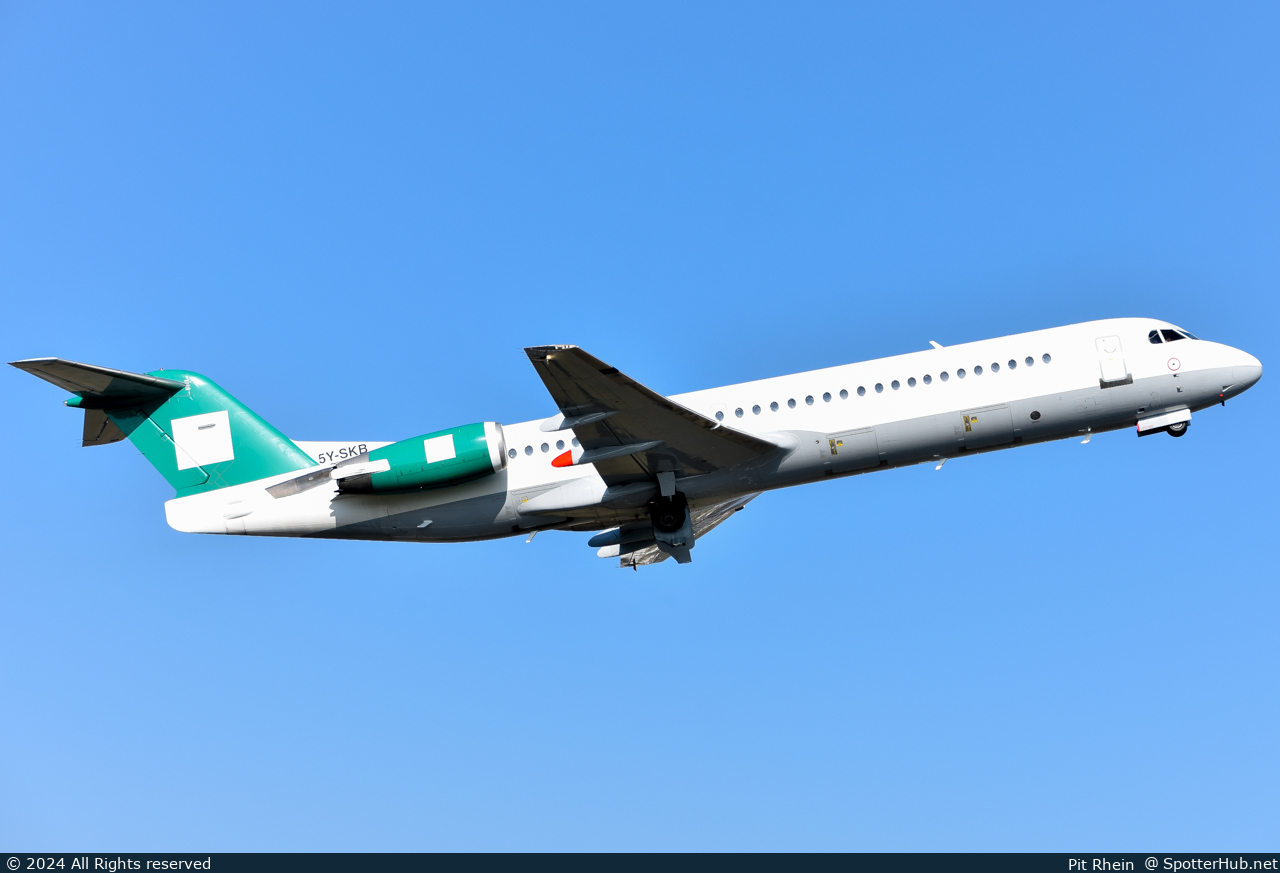 Photo of 5Y-SKB - Fokker 100 operated by Skyward Express