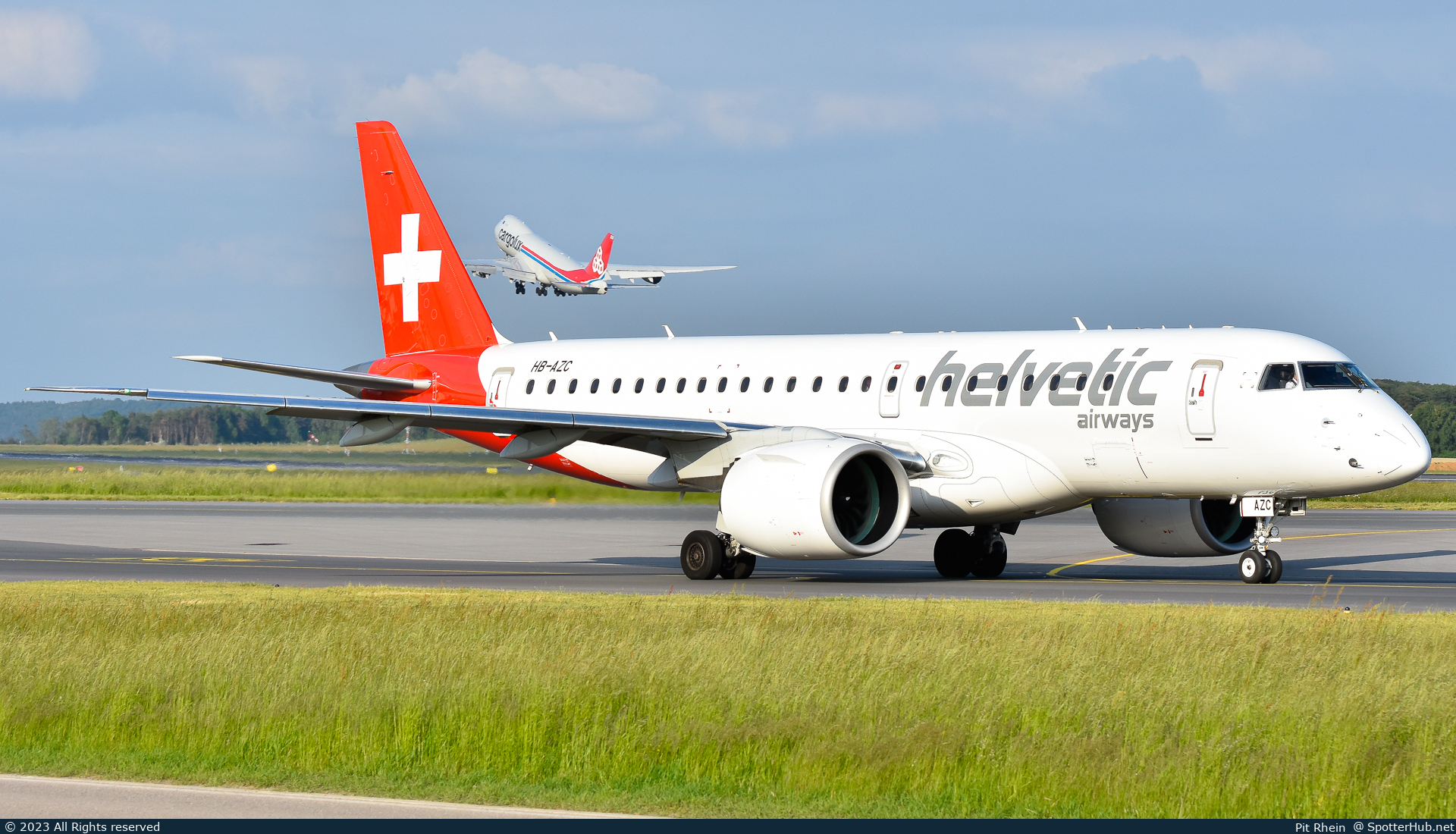 Photo of HB-AZC - Embraer ERJ-190-E2 operated by Helvetic Airways