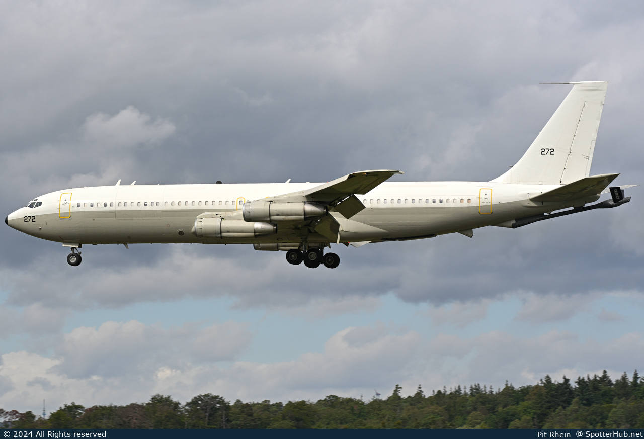 Photo of 272 - Boeing 707-3L6C(KC) Re'em operated by Israeli Air Force