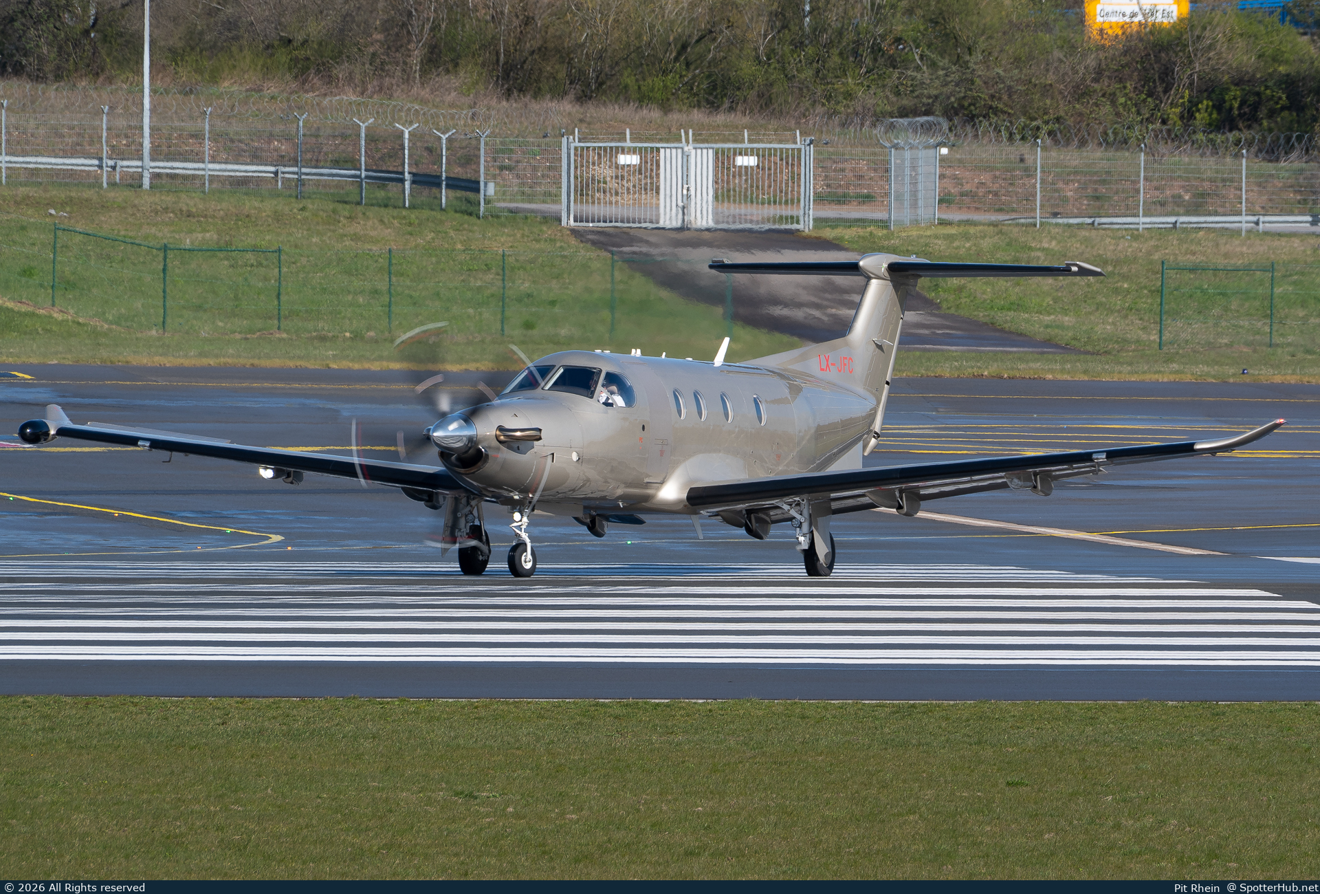 Photo of LX-JFC - Pilatus PC-12 NG operated by Jetfly Aviation