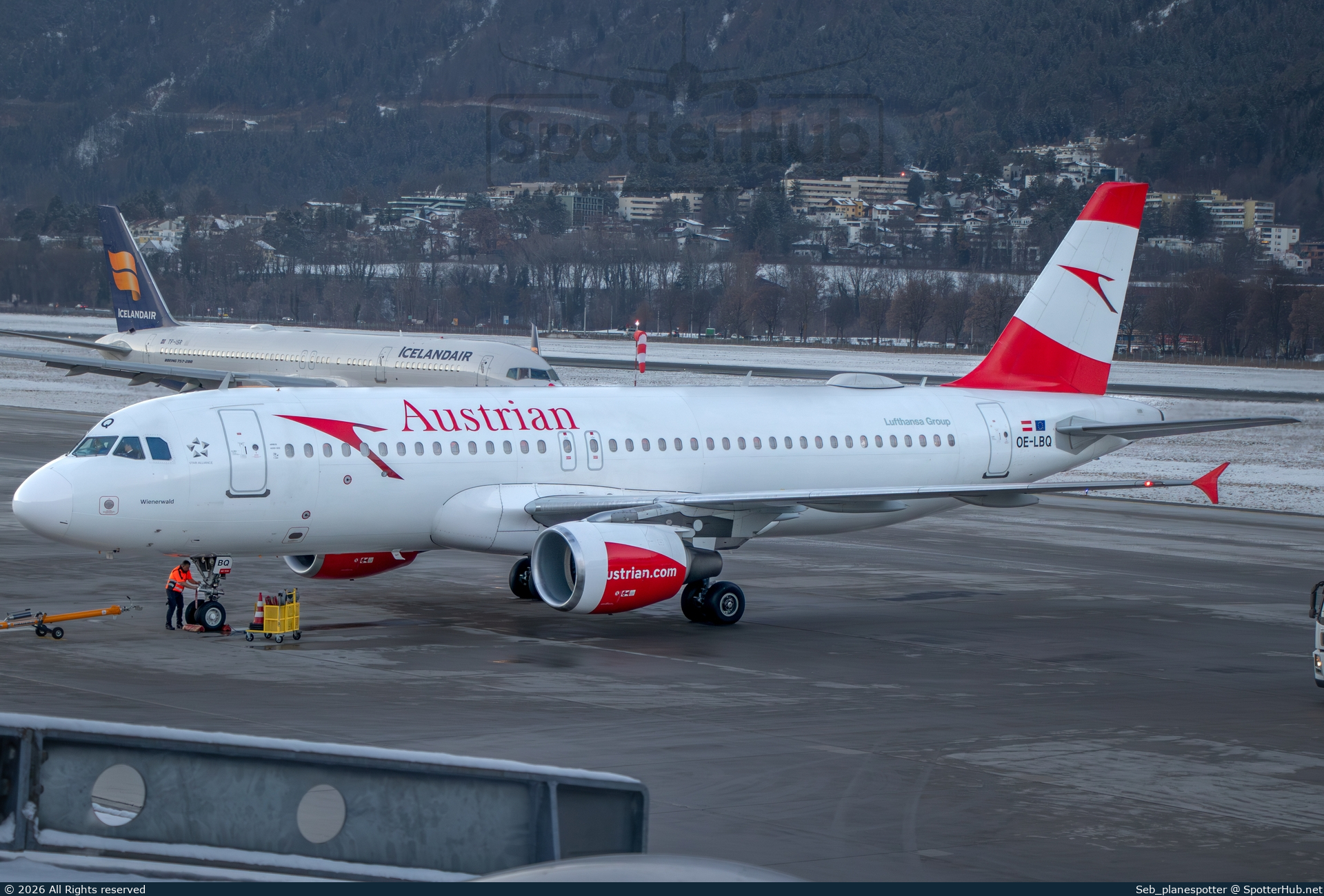 Photo of OE-LBQ - Airbus A320-214 operated by Austrian Airlines