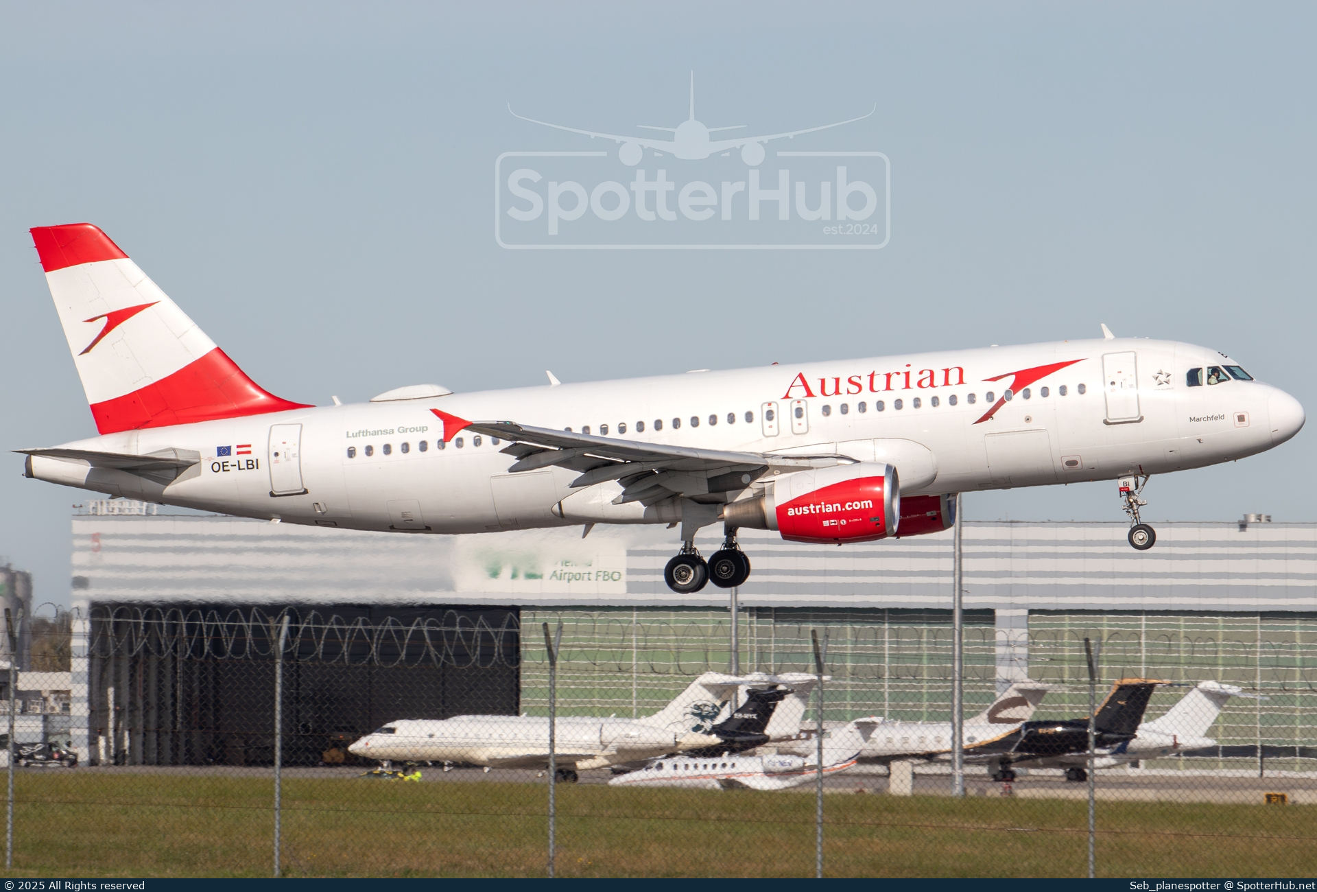 Photo of OE-LBI - Airbus A320-214 operated by Austrian Airlines