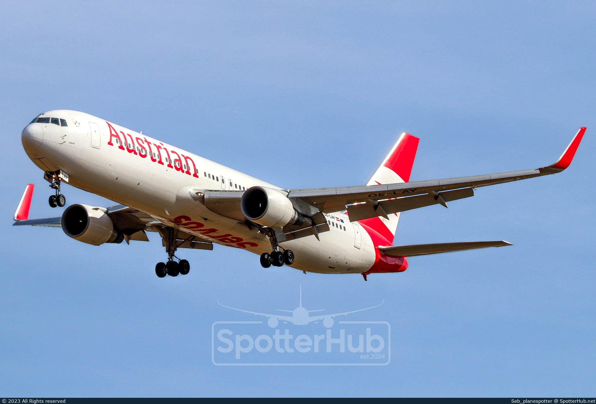 Photo of OE-LAY - Boeing 767-3Z9(ER) operated by Austrian Airlines