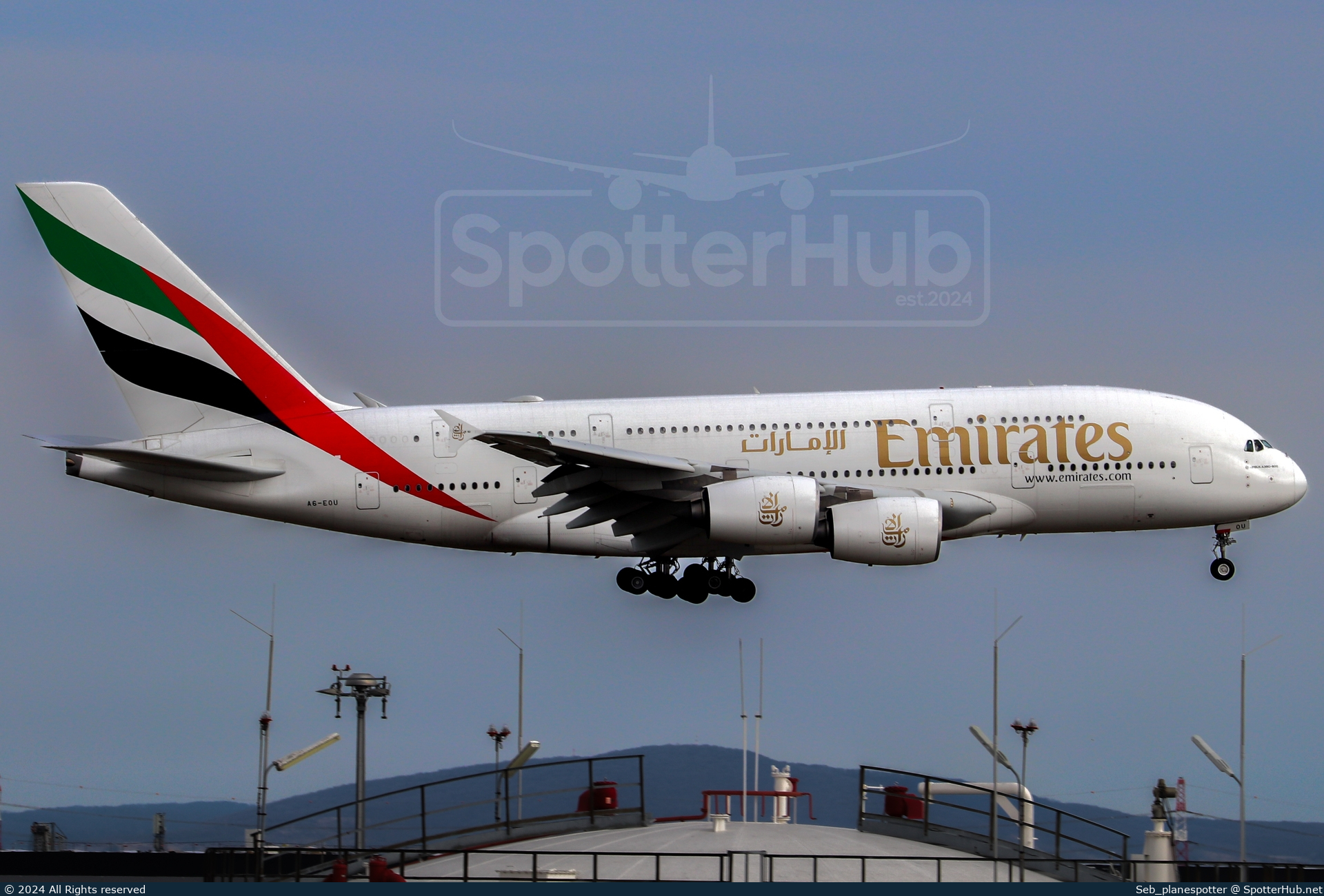 Photo of A6-EOU - Airbus A380-861 operated by Emirates