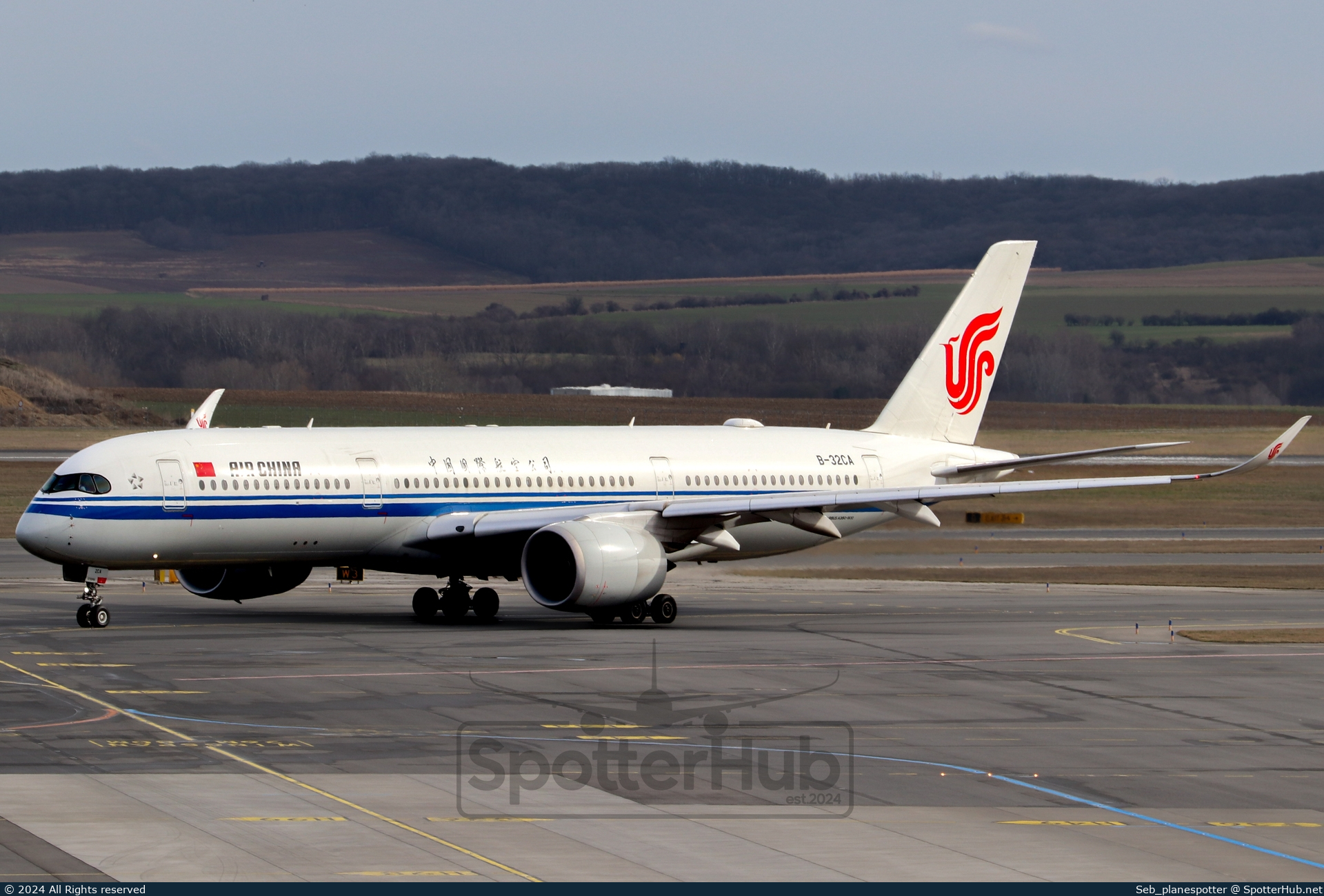 Photo of B-32CA - Airbus A350-941 operated by Air China