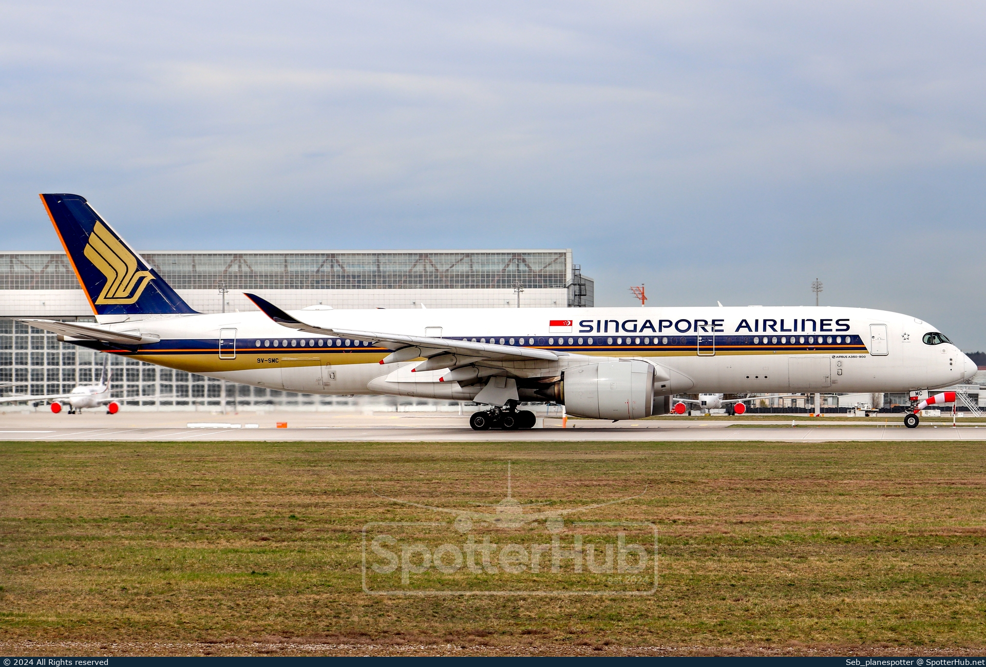 Photo of 9V-SMC - Airbus A350-941 operated by Singapore Airlines