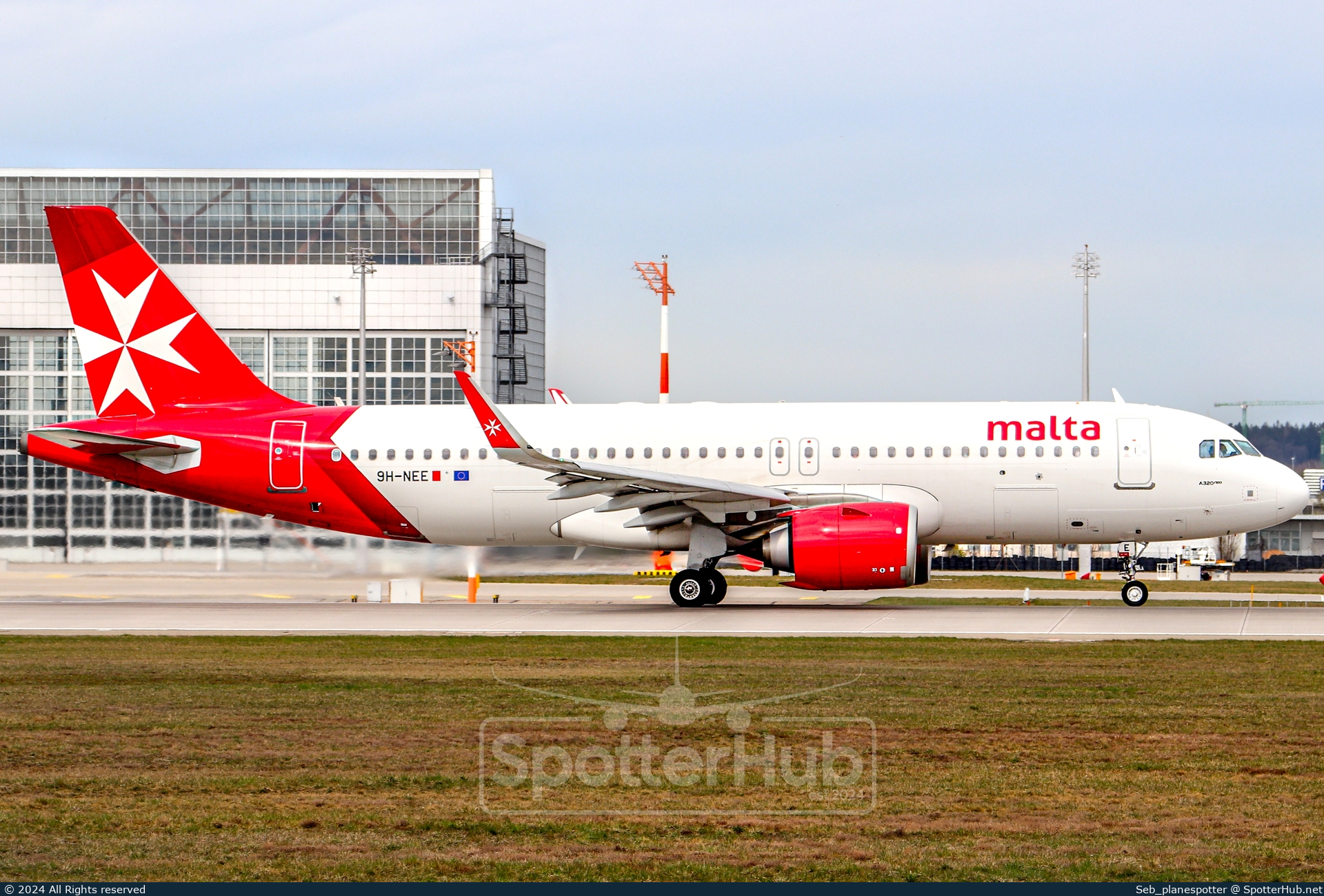 Photo of 9H-NEE - Airbus A320-251N operated by KM Malta Airlines