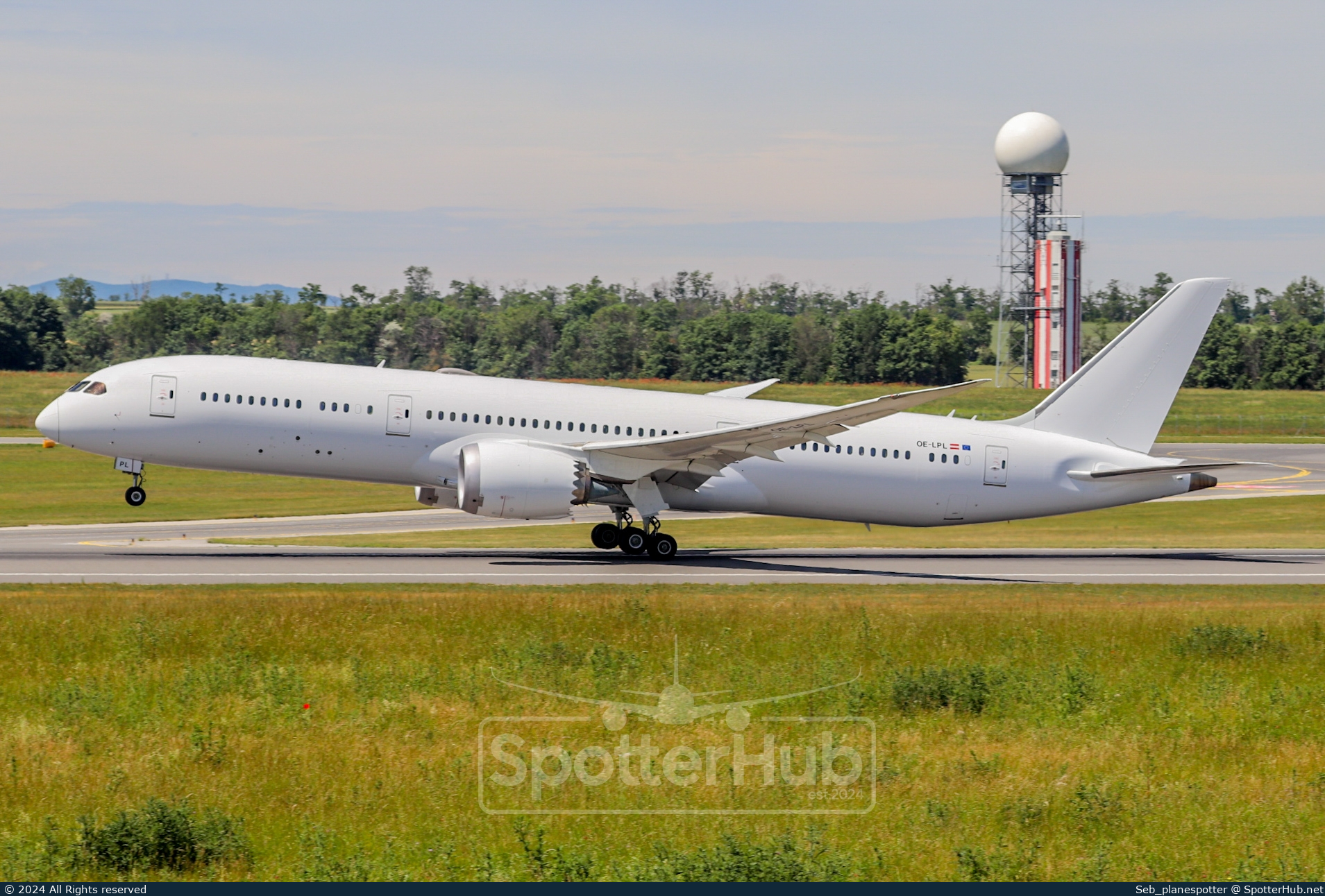 Photo of OE-LPL - Boeing 787-9 Dreamliner operated by Austrian Airlines
