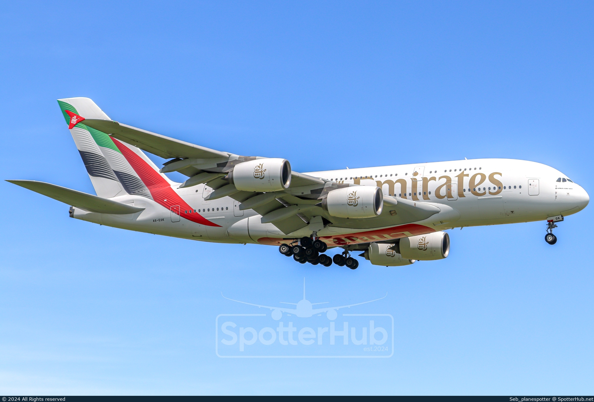 Photo of A6-EOK - Airbus A380-861 operated by Emirates