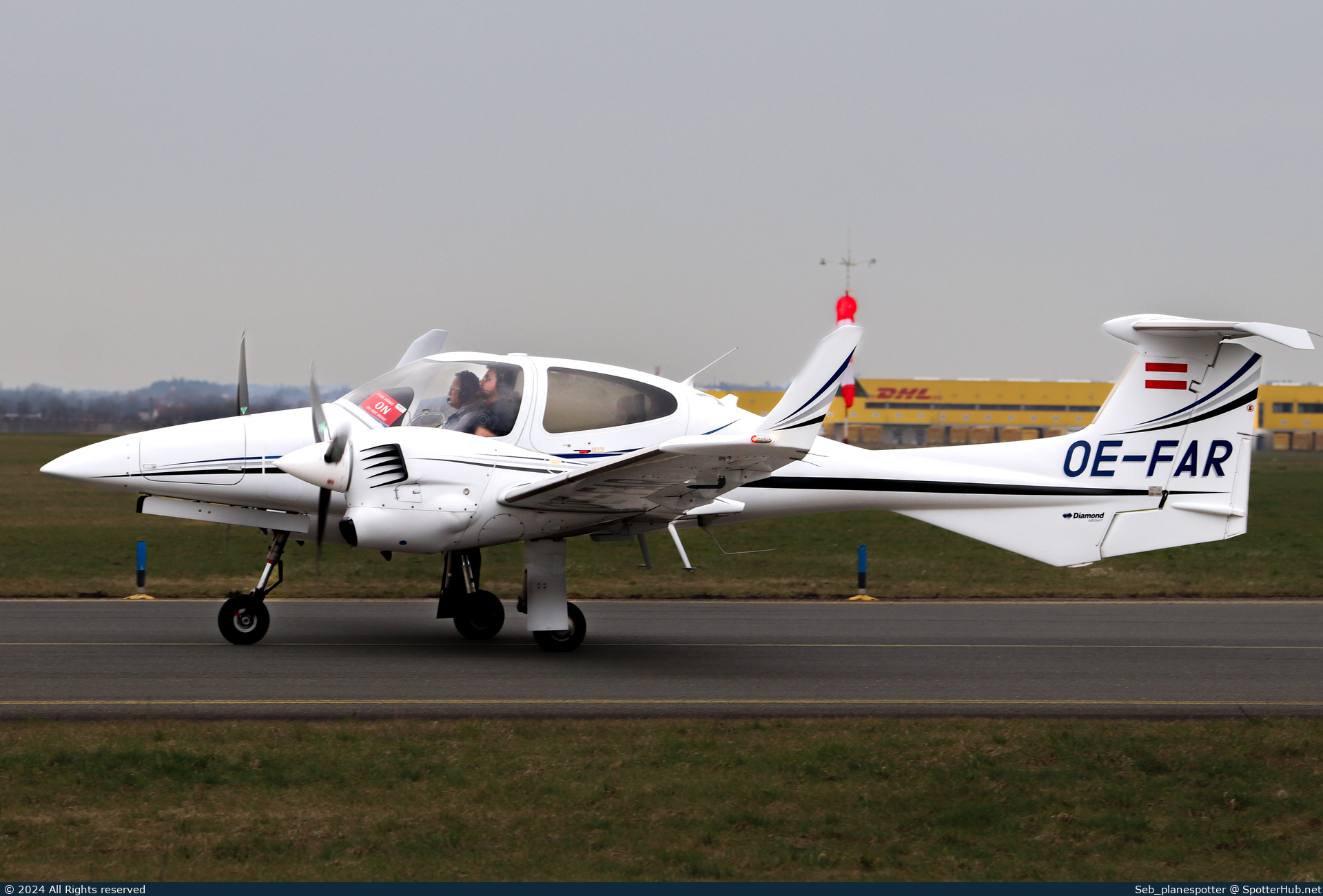 Photo of OE-FAR - Diamond DA42 NG Twin Star operated by Private