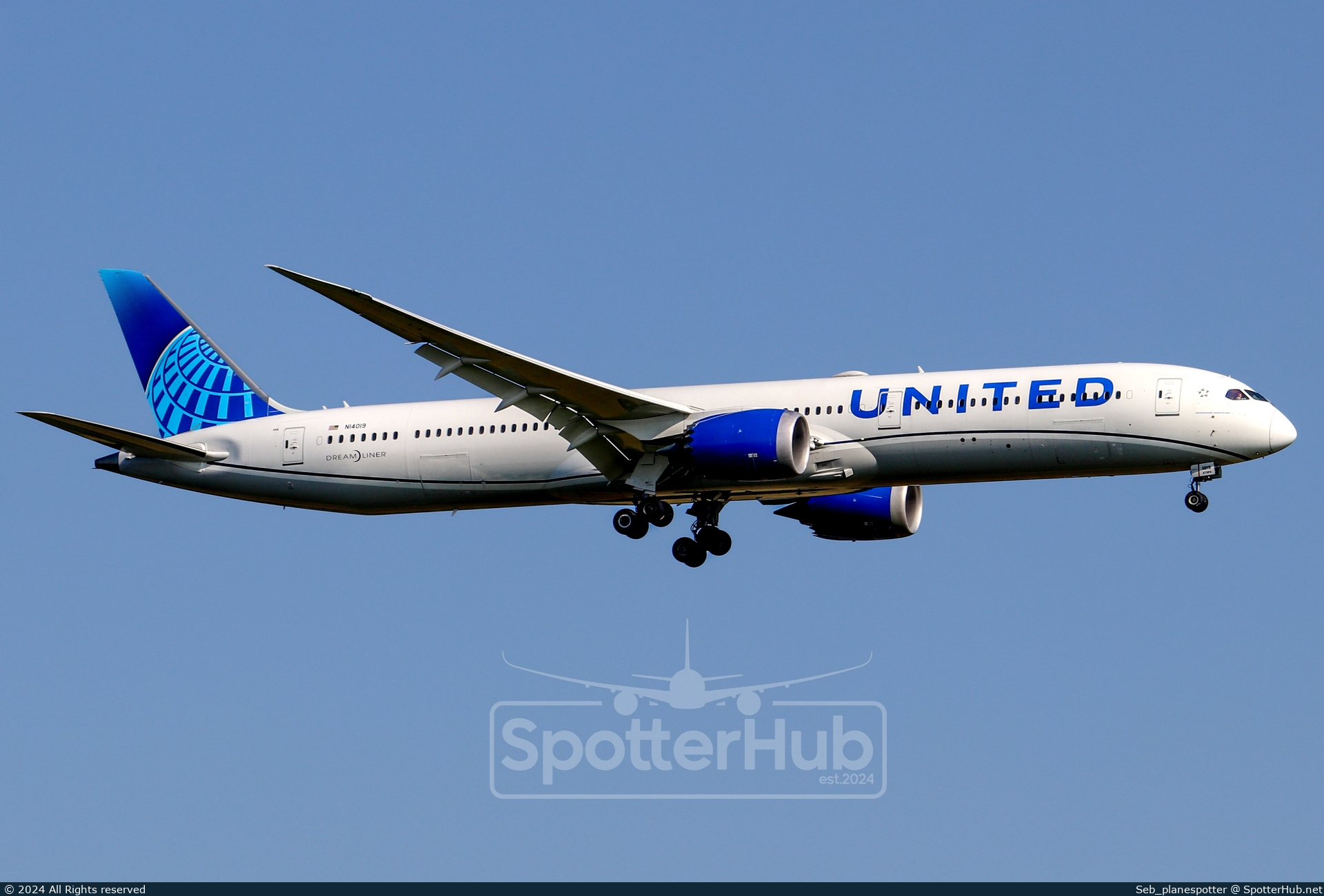 Photo of N14019 - Boeing 787-10 Dreamliner operated by United Airlines