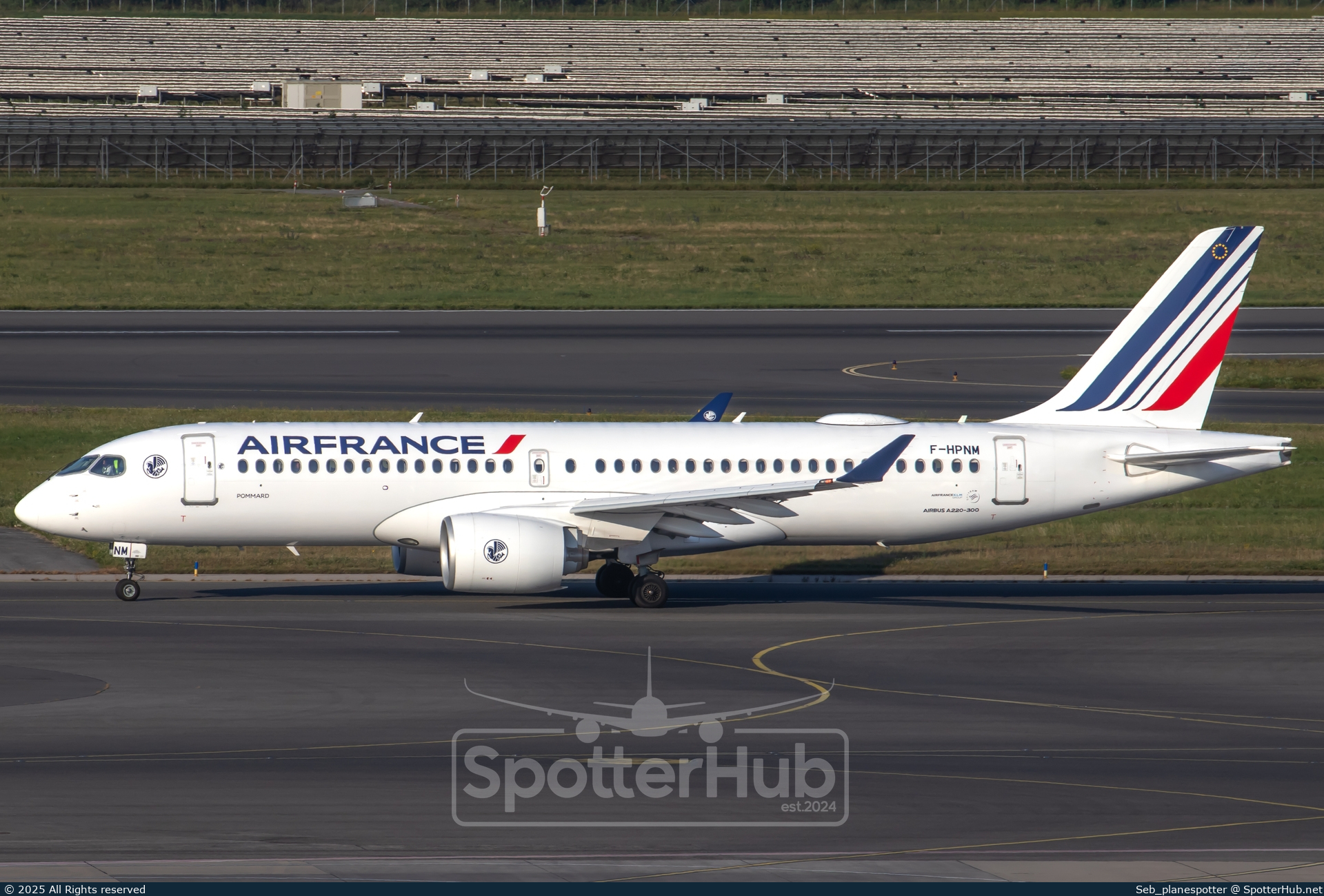 Photo of F-HPNM - Airbus A220-300 operated by Air France