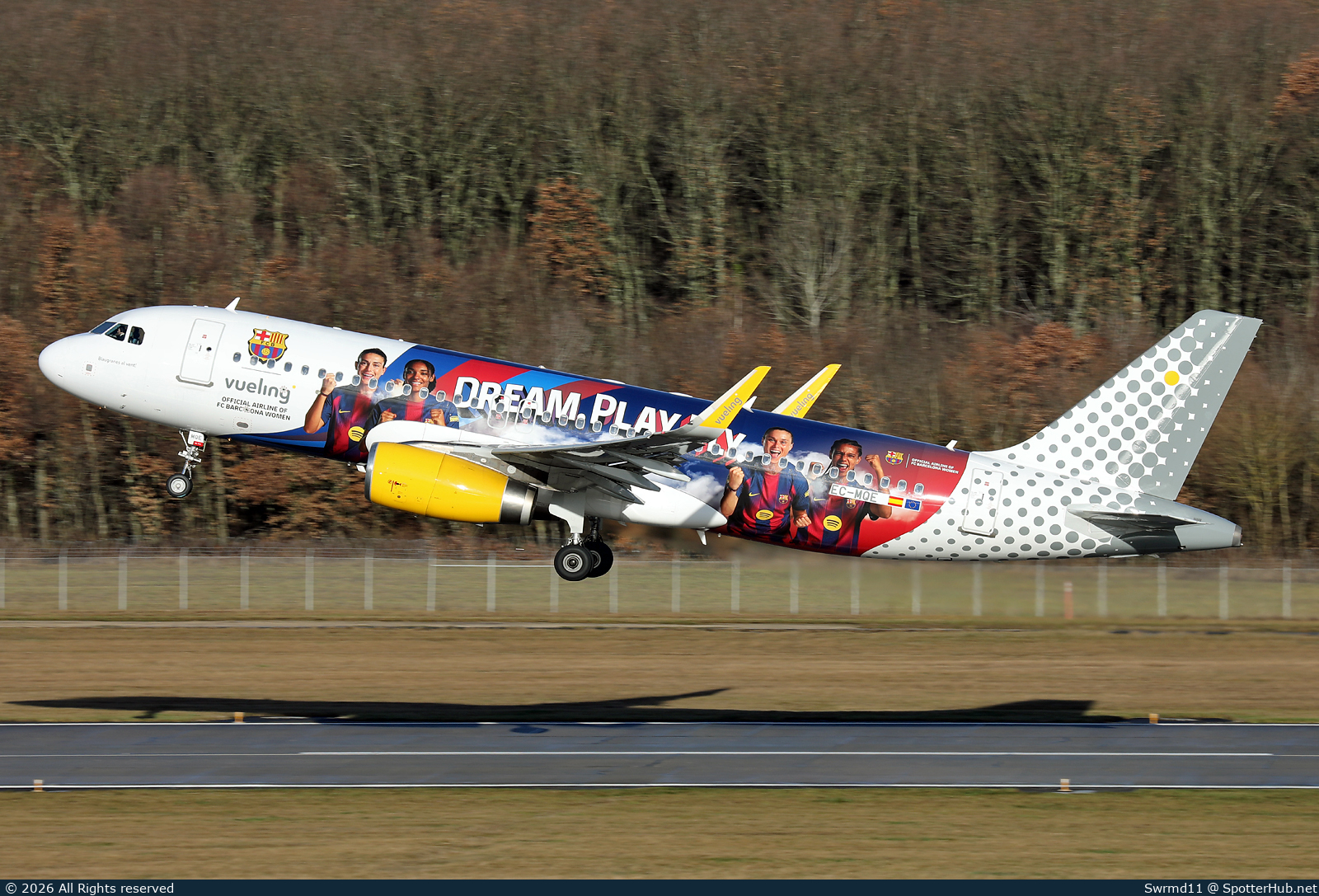 Photo of EC-MQE - Airbus A320-232 operated by Vueling