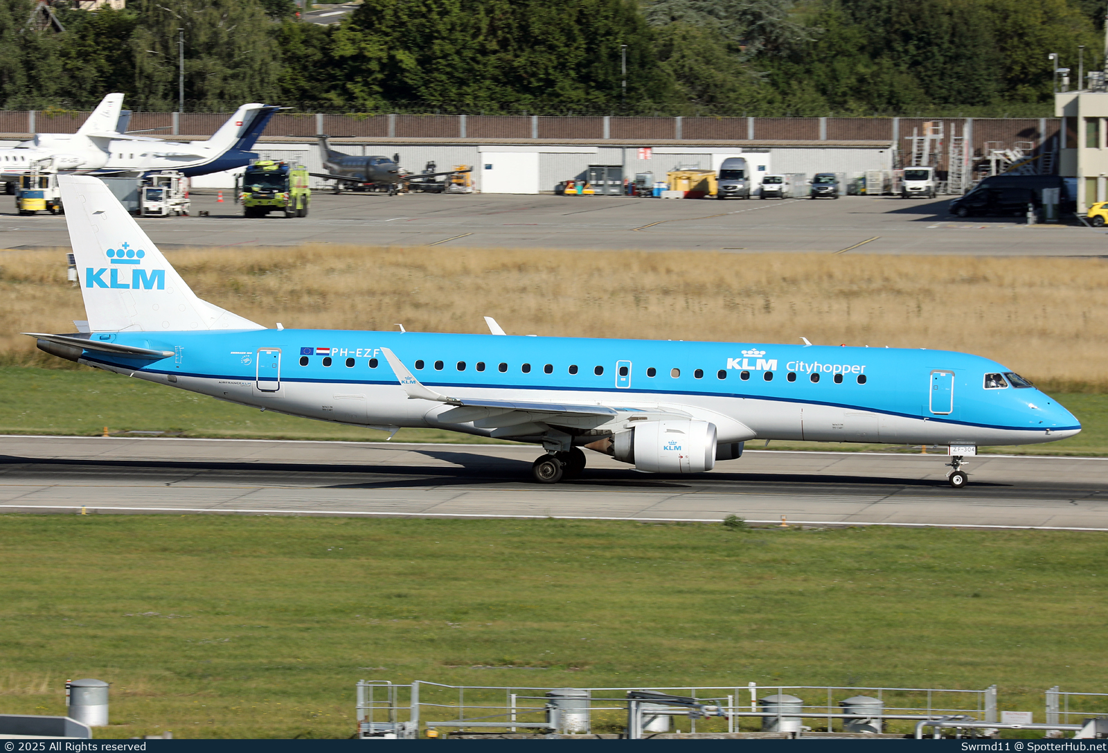 Photo of PH-EZF - Embraer ERJ-190STD operated by KLM Cityhopper