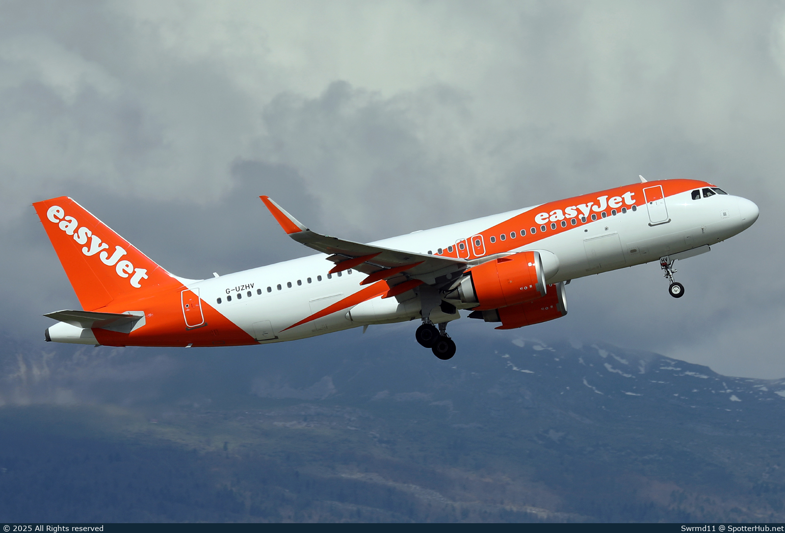 Photo of G-UZHV - Airbus A320-251N operated by easyJet