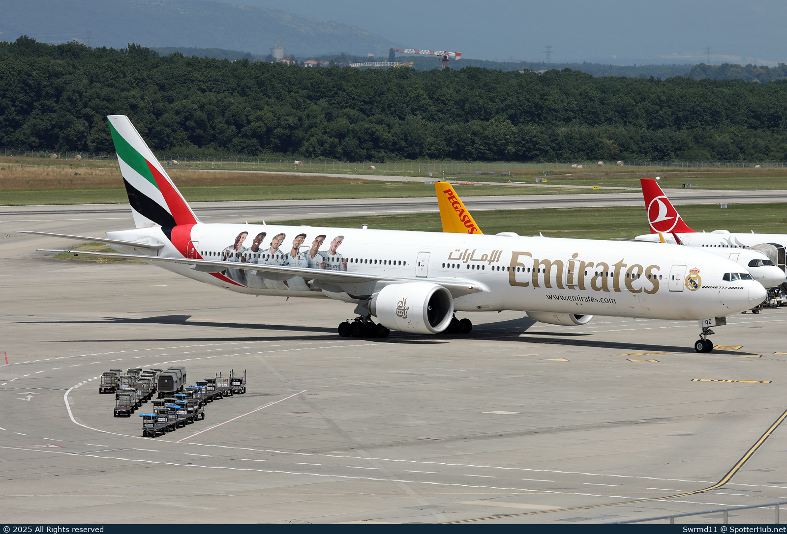 Photo of A6-EQD - Boeing 777-31H(ER) operated by Emirates