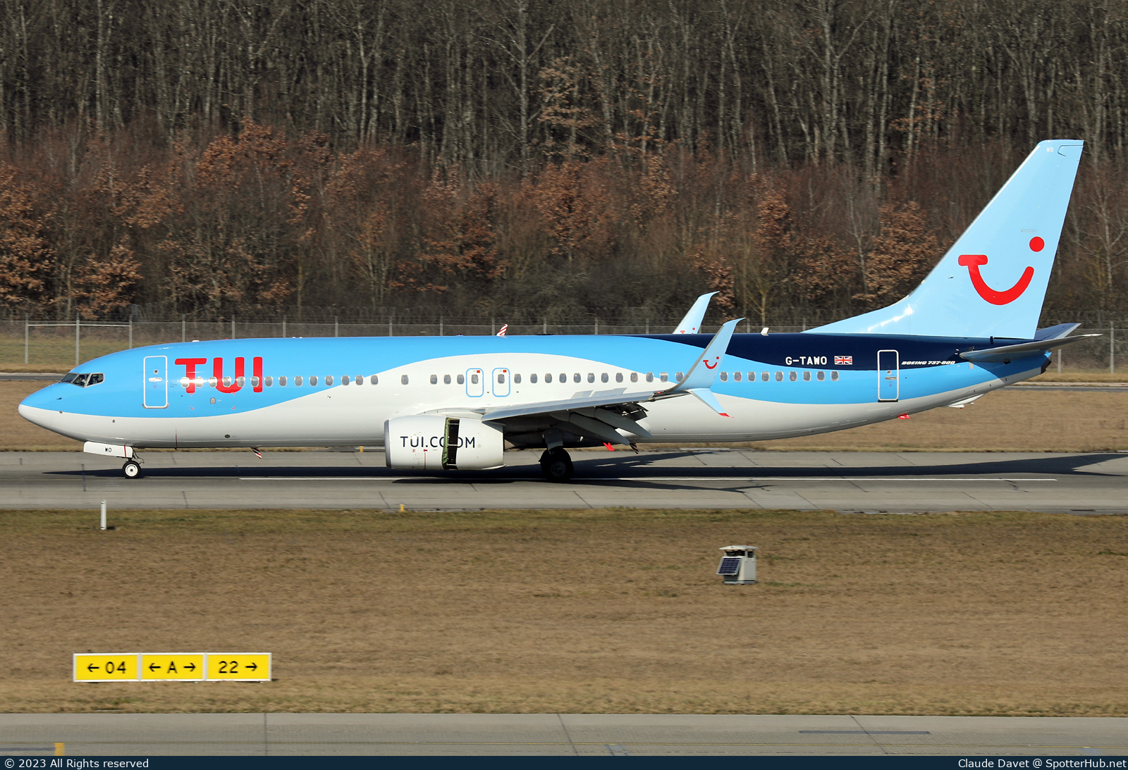 Photo of G-TAWO - Boeing 737-8K5 operated by TUI Airways