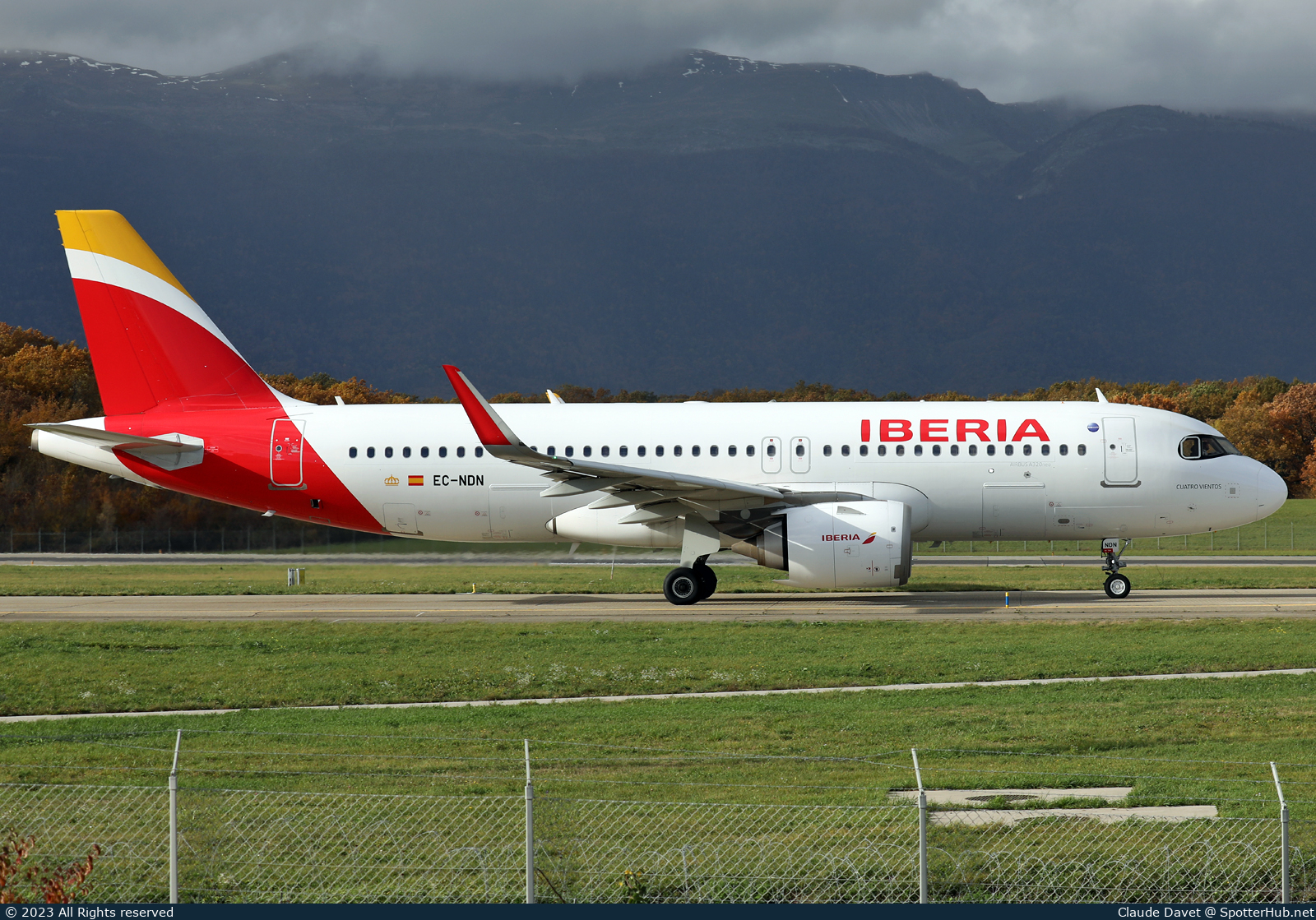 Photo of EC-NDN - Airbus A320-251N operated by Iberia