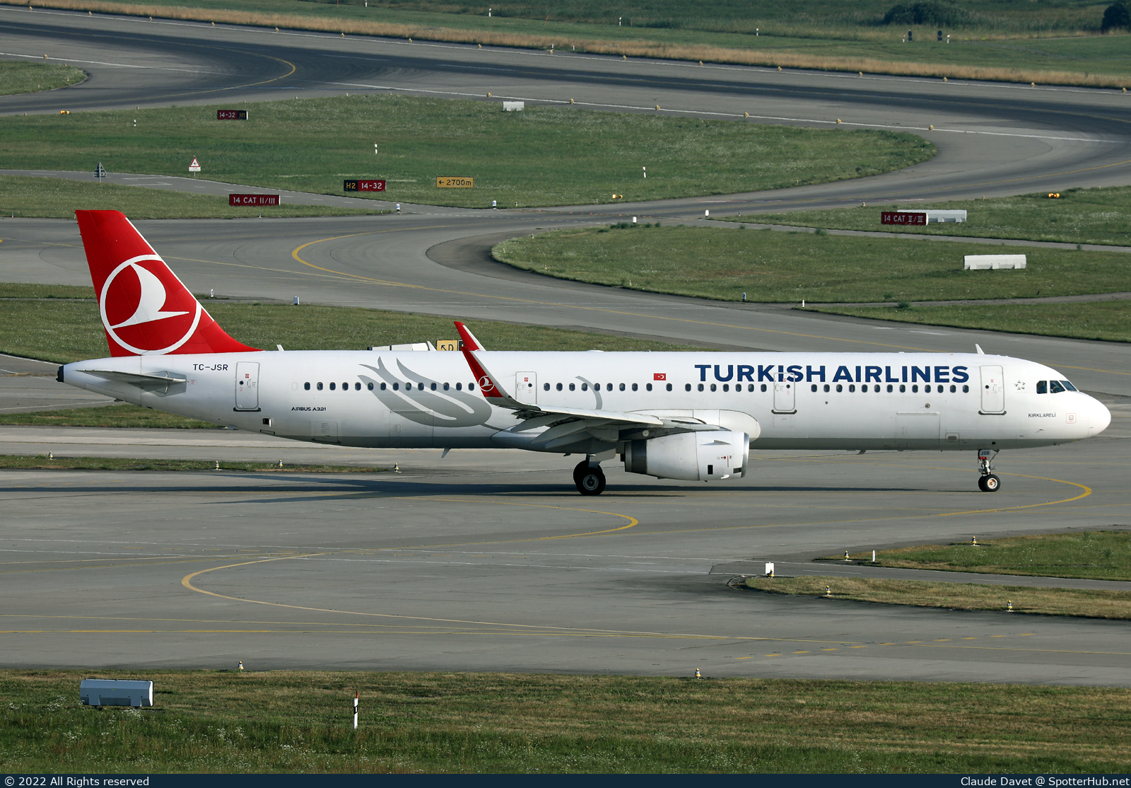 Photo of TC-JSR - Airbus A321-231 operated by Turkish Airlines