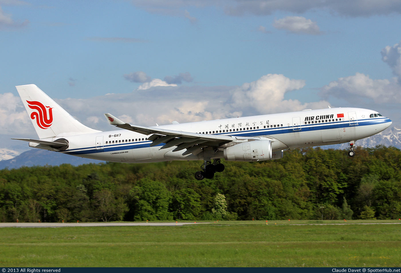Photo of B-6117 - Airbus A330-243 operated by Air China