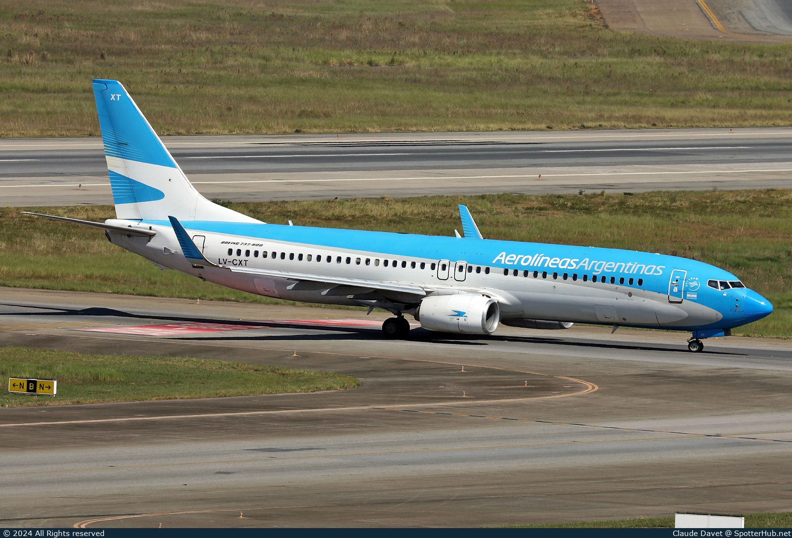 Photo of LV-CXT - Boeing 737-81D operated by Aerolineas Argentinas