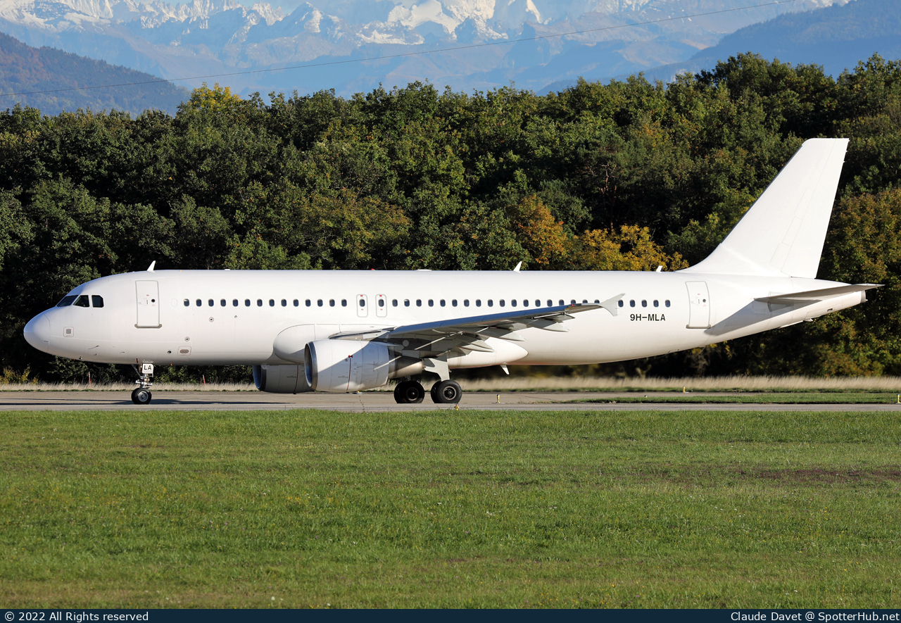 Photo of 9H-MLA - Airbus A320-214 operated by Eurowings (opb Avion Express Malta)