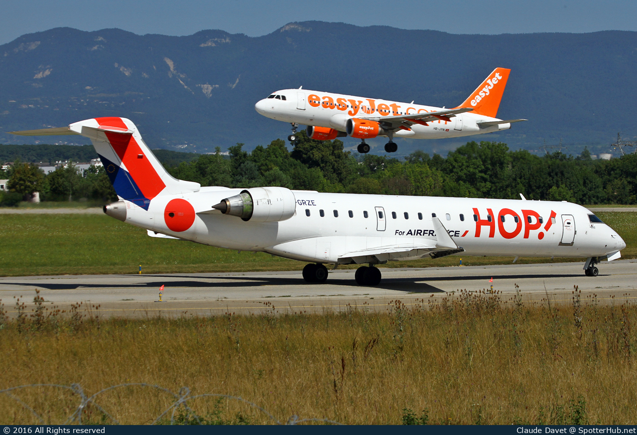 Photo of F-GRZE - Bombardier CRJ-701 operated by Air France (opb Brit Air)
