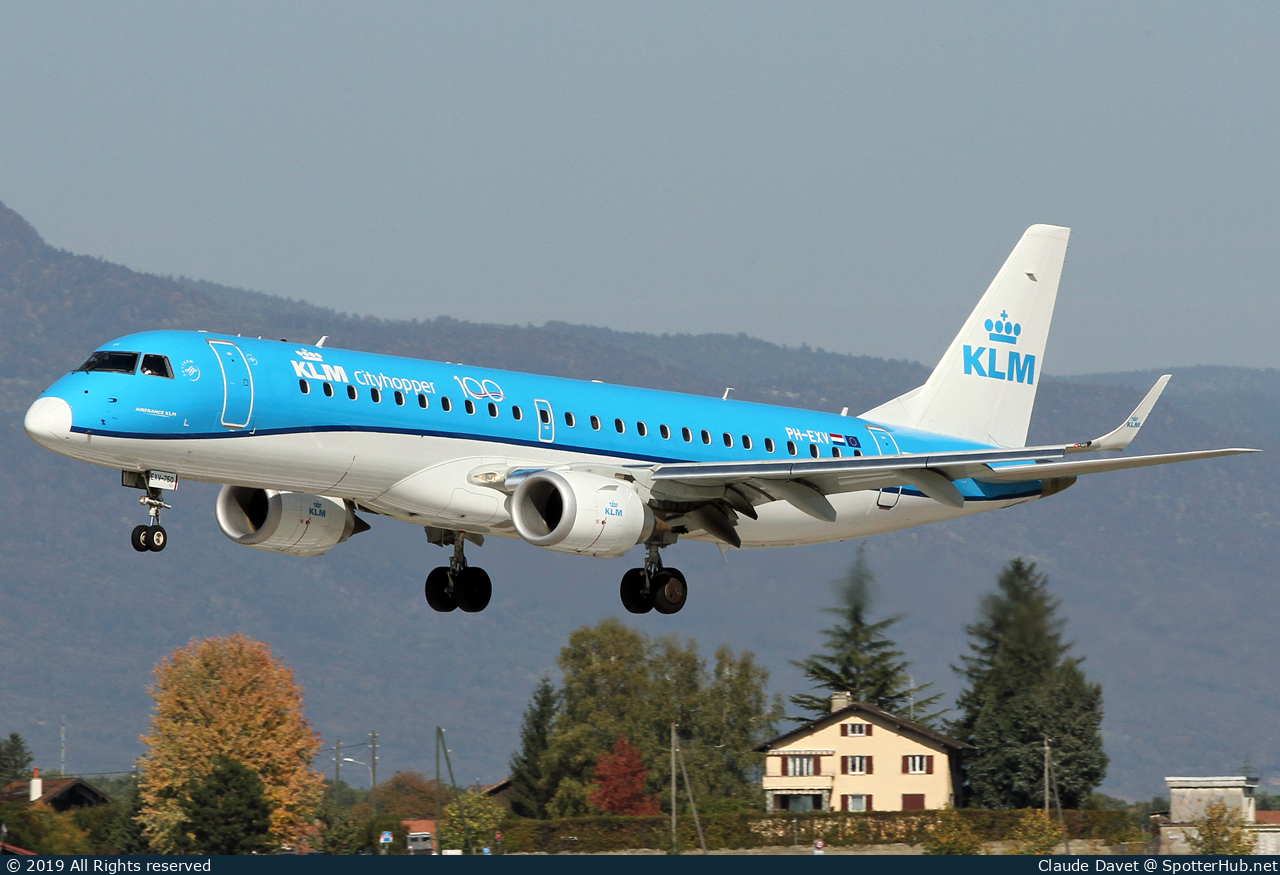 Photo of PH-EXV - Embraer ERJ-190STD operated by KLM Cityhopper