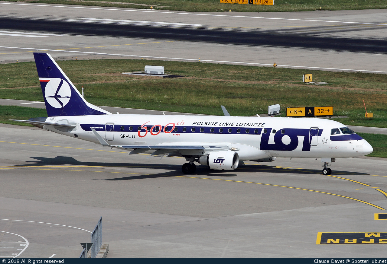 Photo of SP-LII - Embraer ERJ-175LR operated by LOT Polish Airlines