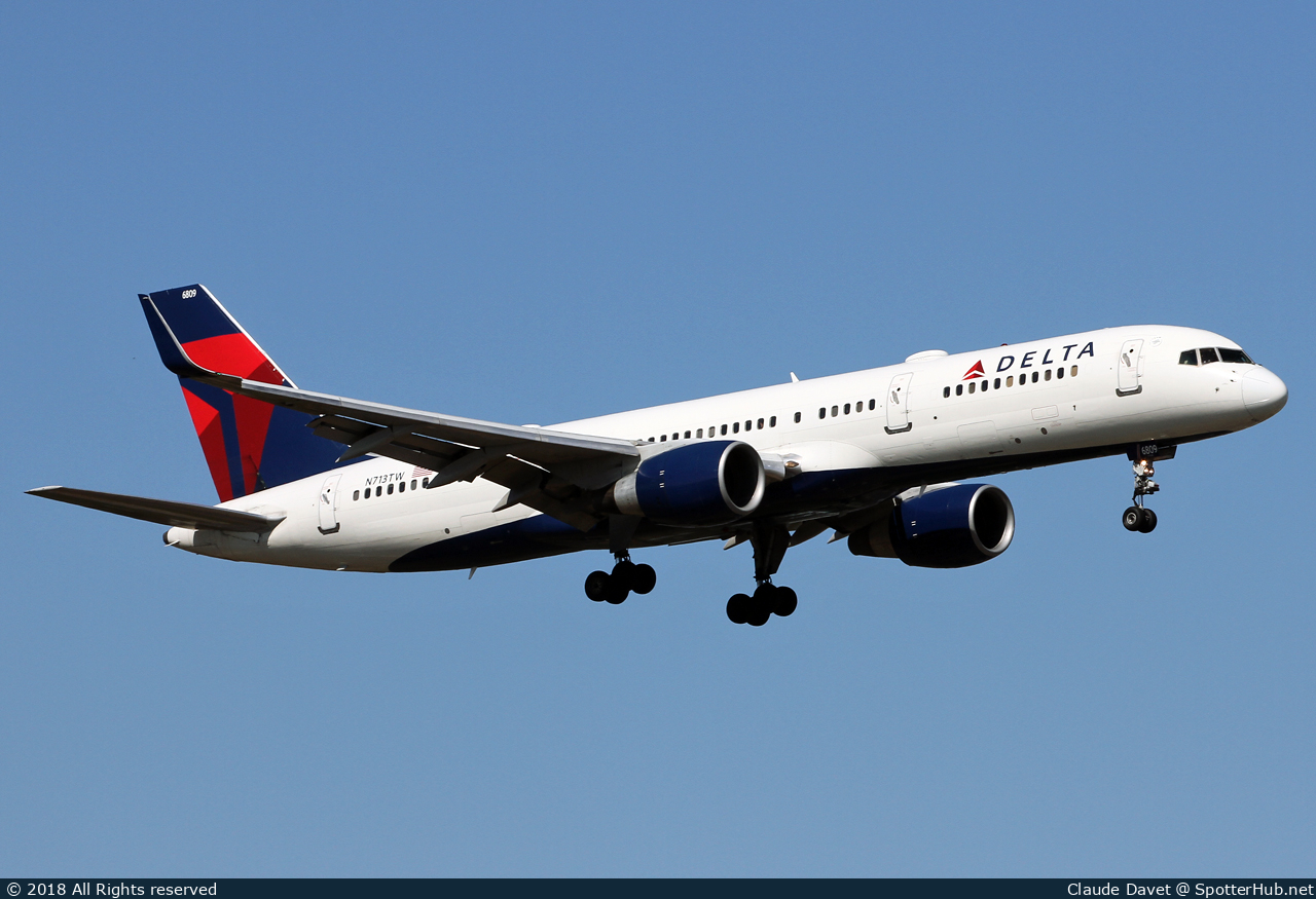 Photo of N713TW - Boeing 757-2Q8 operated by Delta Air Lines