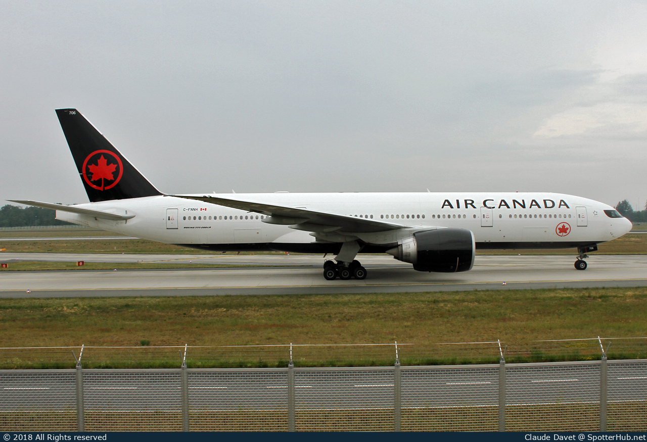 Photo of C-FNNH - Boeing 777-233(LR) operated by Air Canada