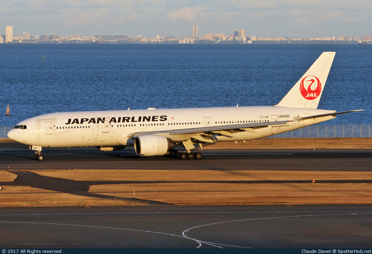 Photo of JA008D - Boeing 777-289 operated by Japan Airlines